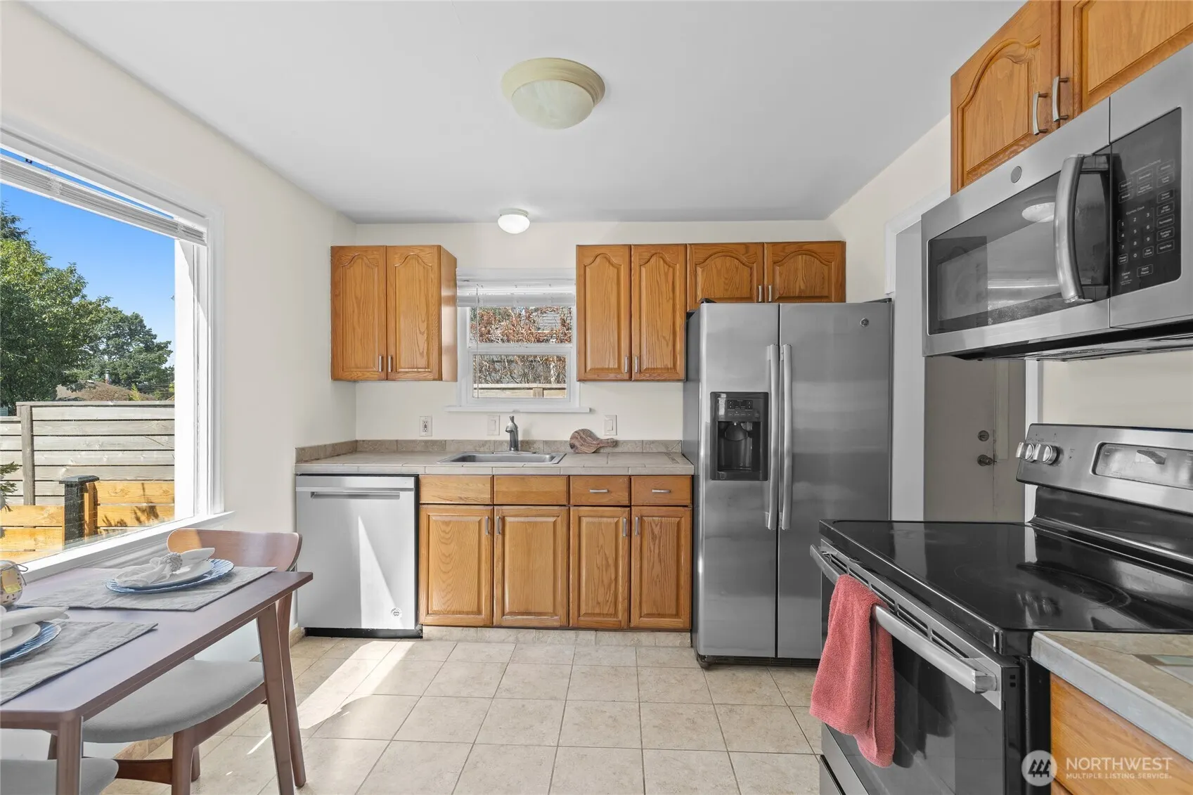 9226 21st Avenue SW, Seattle, WA 98106