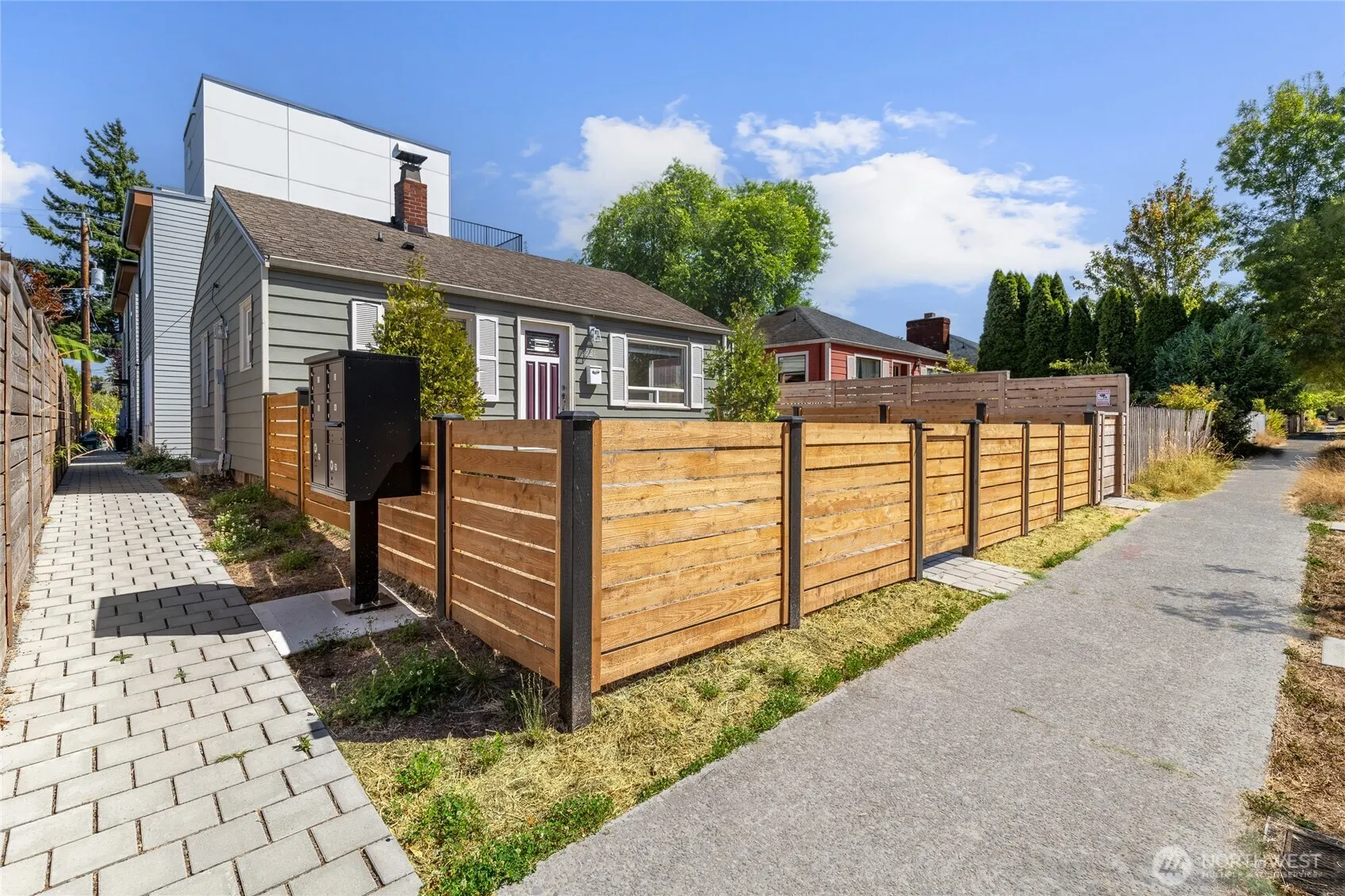 9226 21st Avenue SW, Seattle, WA 98106