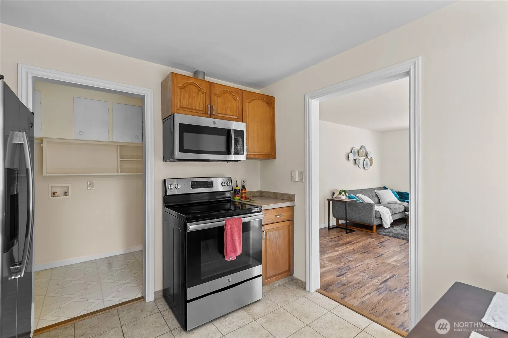 9226 21st Avenue SW, Seattle, WA 98106