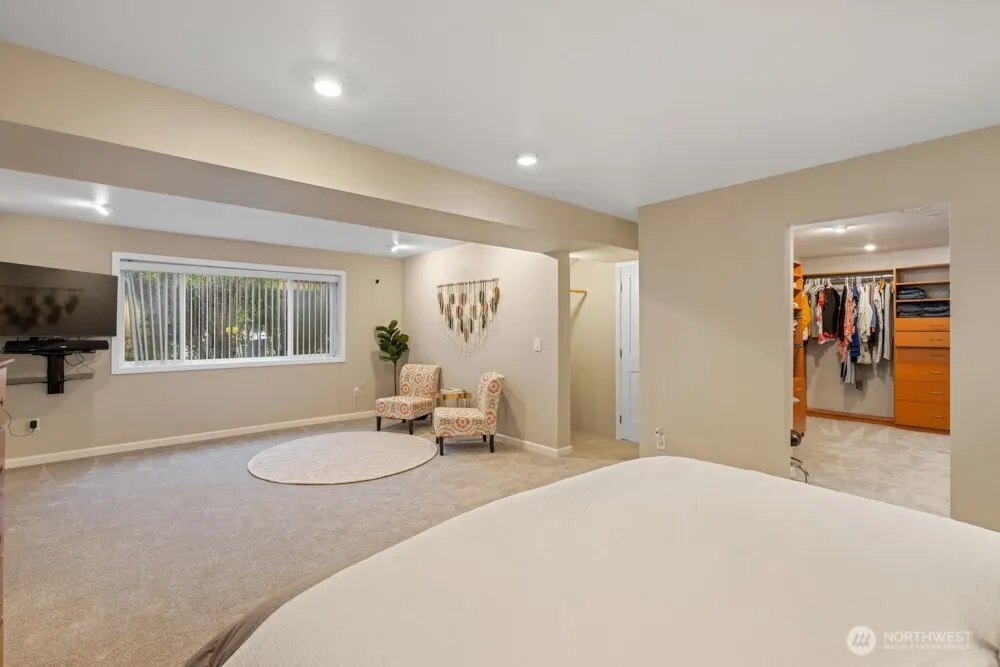 15718 173rd Avenue NE, Woodinville, WA 98072