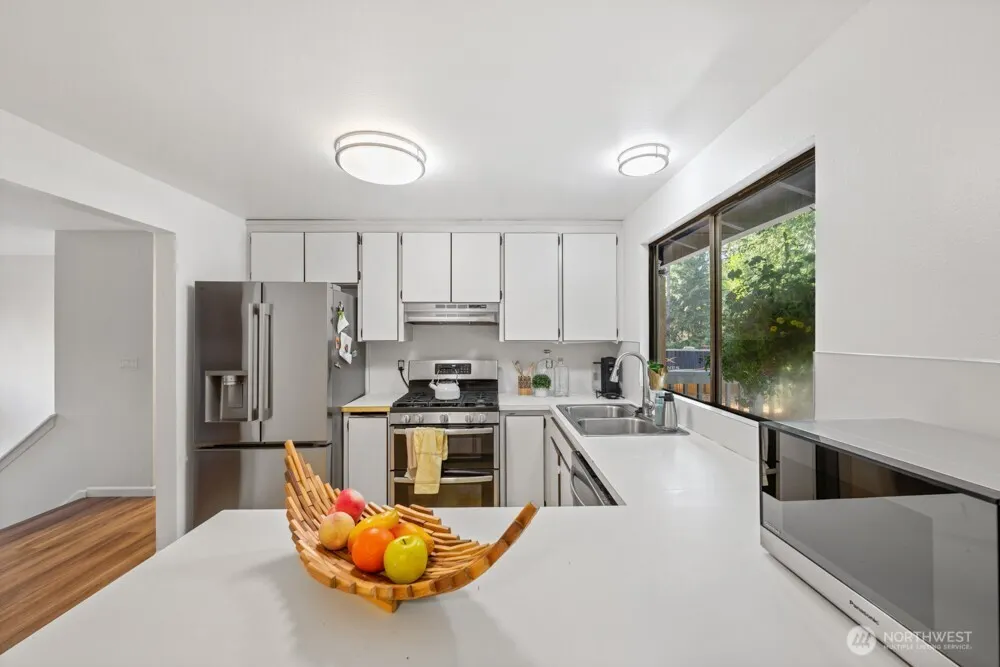 15718 173rd Avenue NE, Woodinville, WA 98072