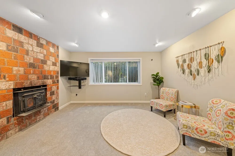15718 173rd Avenue NE, Woodinville, WA 98072