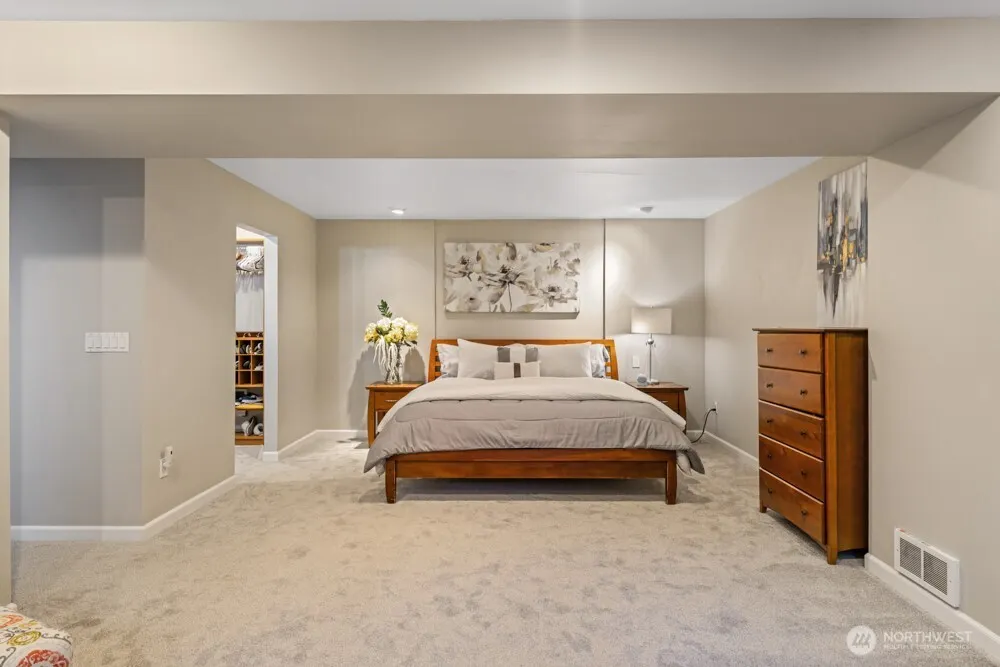 15718 173rd Avenue NE, Woodinville, WA 98072