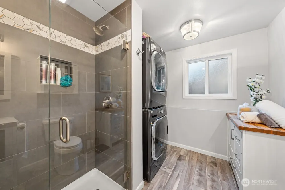 15718 173rd Avenue NE, Woodinville, WA 98072