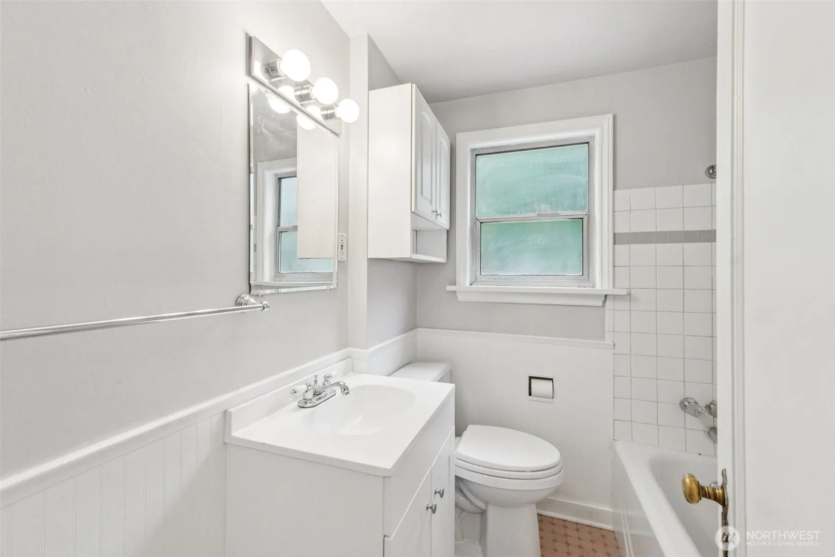 12517 22nd Avenue NE, Seattle, WA 98125