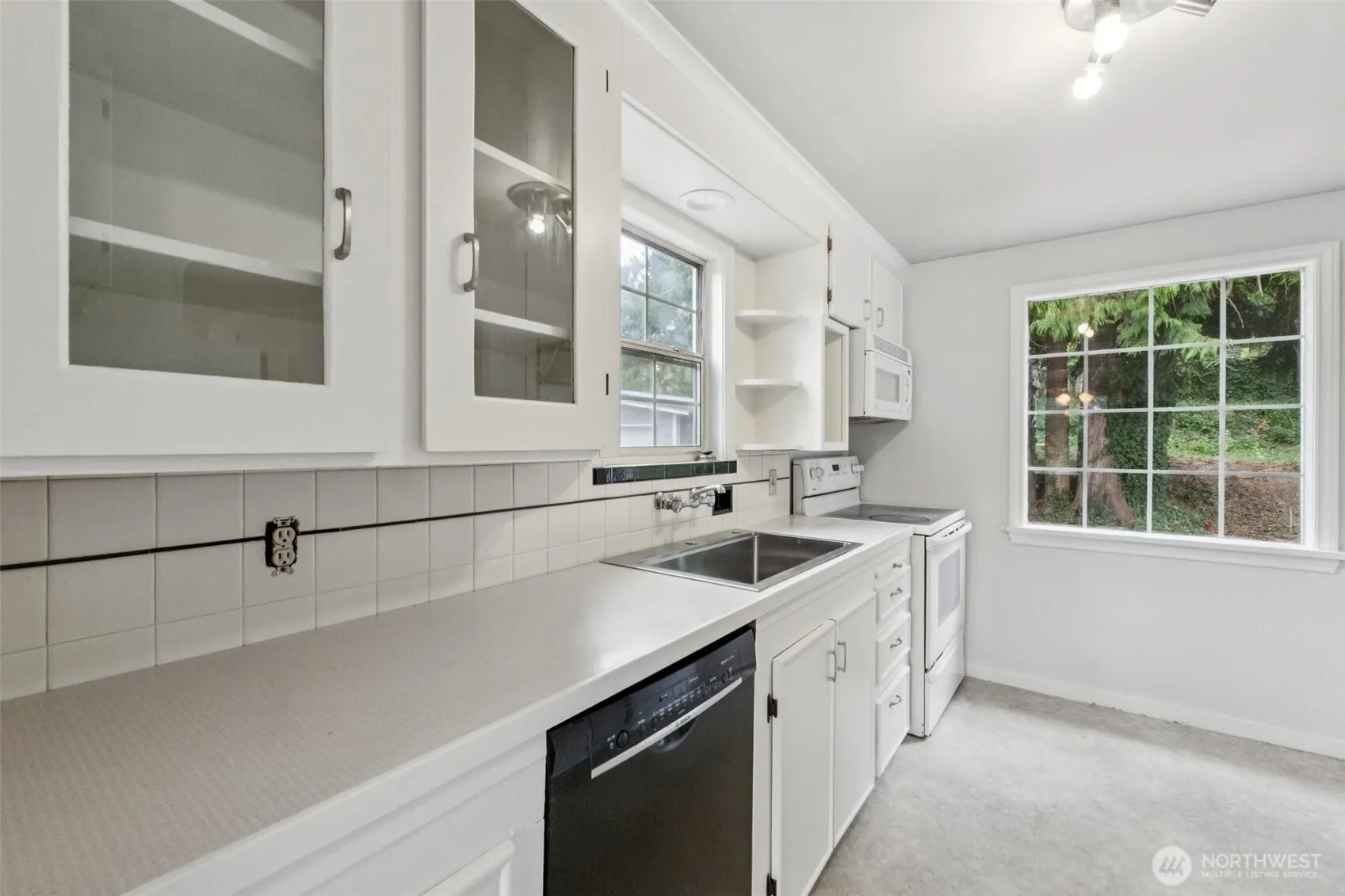 12517 22nd Avenue NE, Seattle, WA 98125