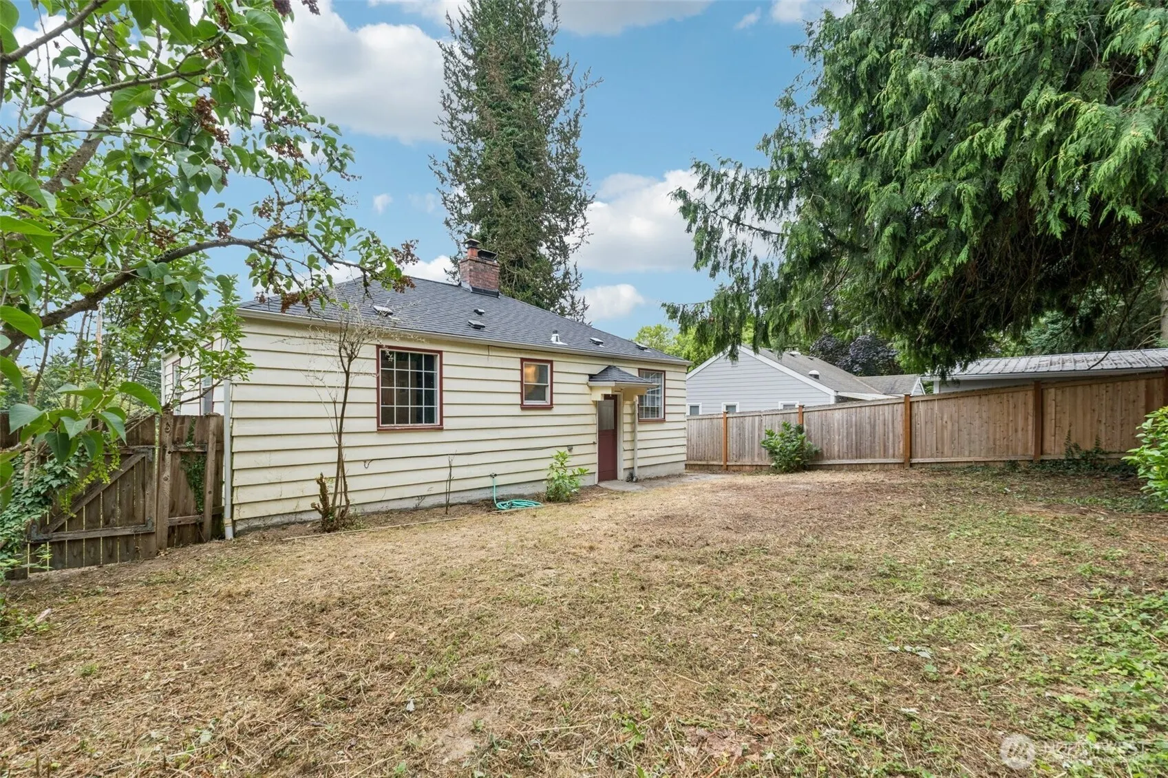12517 22nd Avenue NE, Seattle, WA 98125