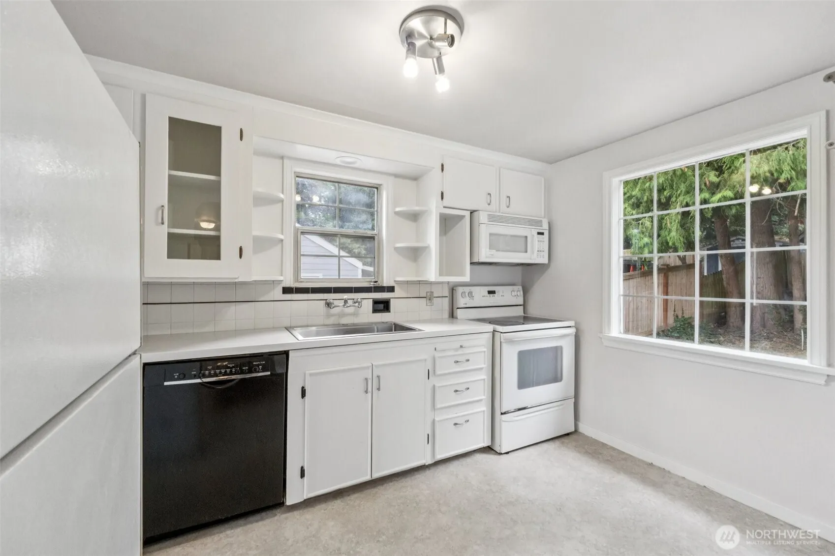 12517 22nd Avenue NE, Seattle, WA 98125