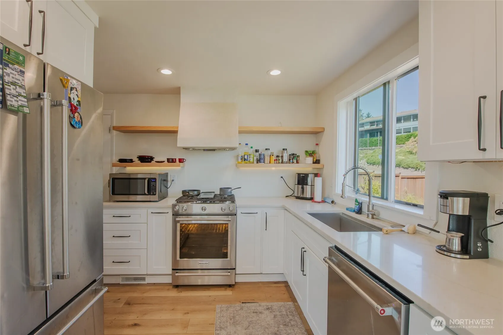 25312 42nd Place S, Kent, WA 98032