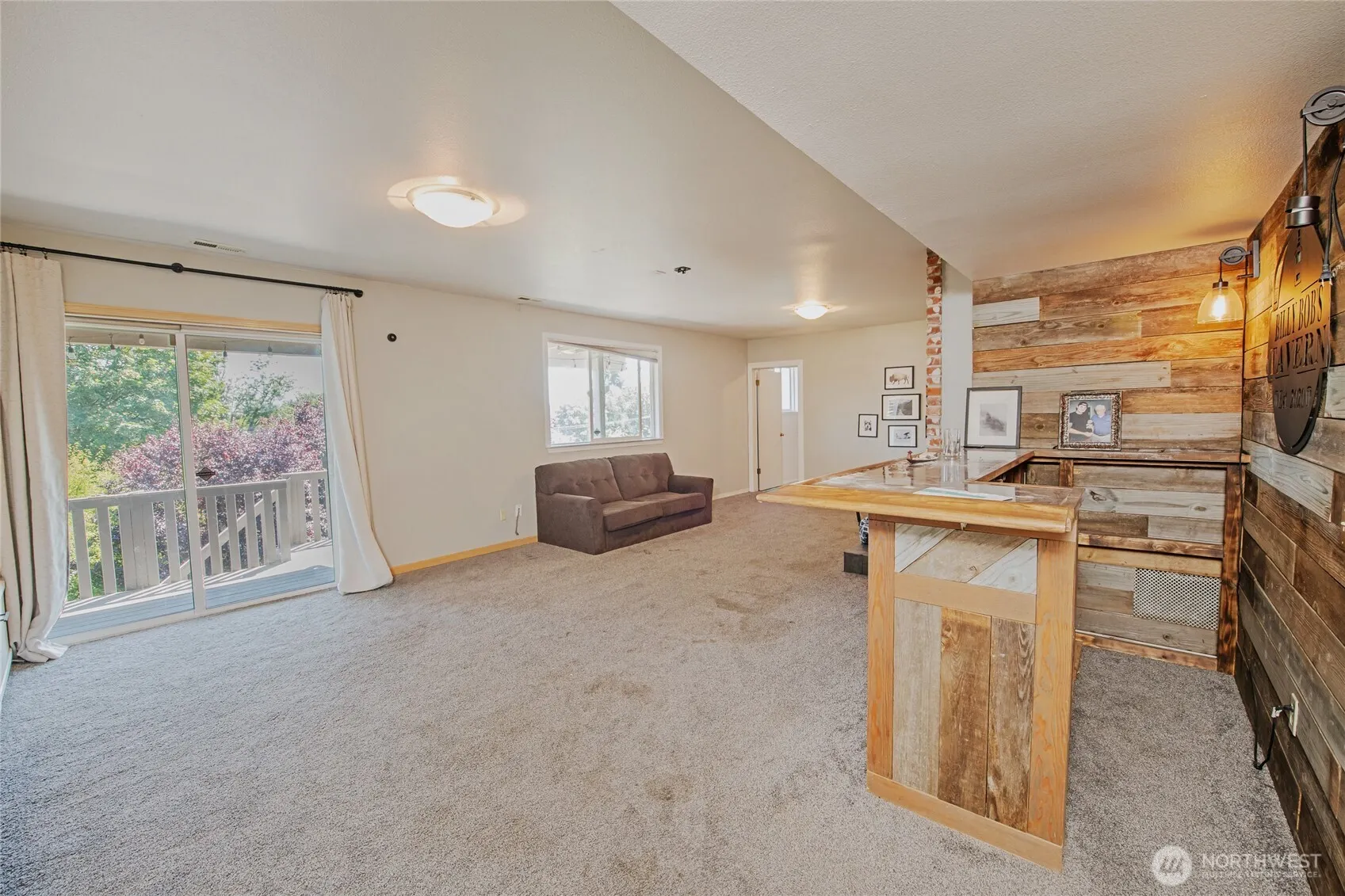 25312 42nd Place S, Kent, WA 98032