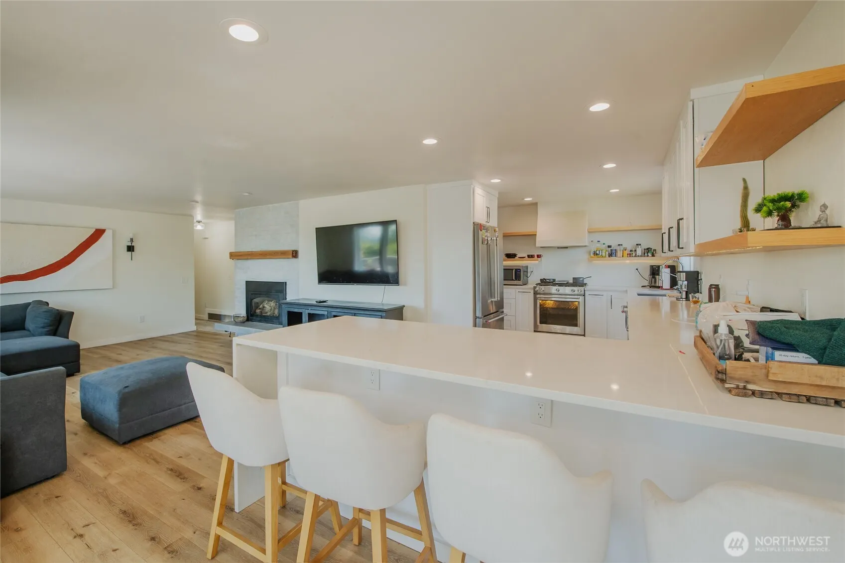 25312 42nd Place S, Kent, WA 98032