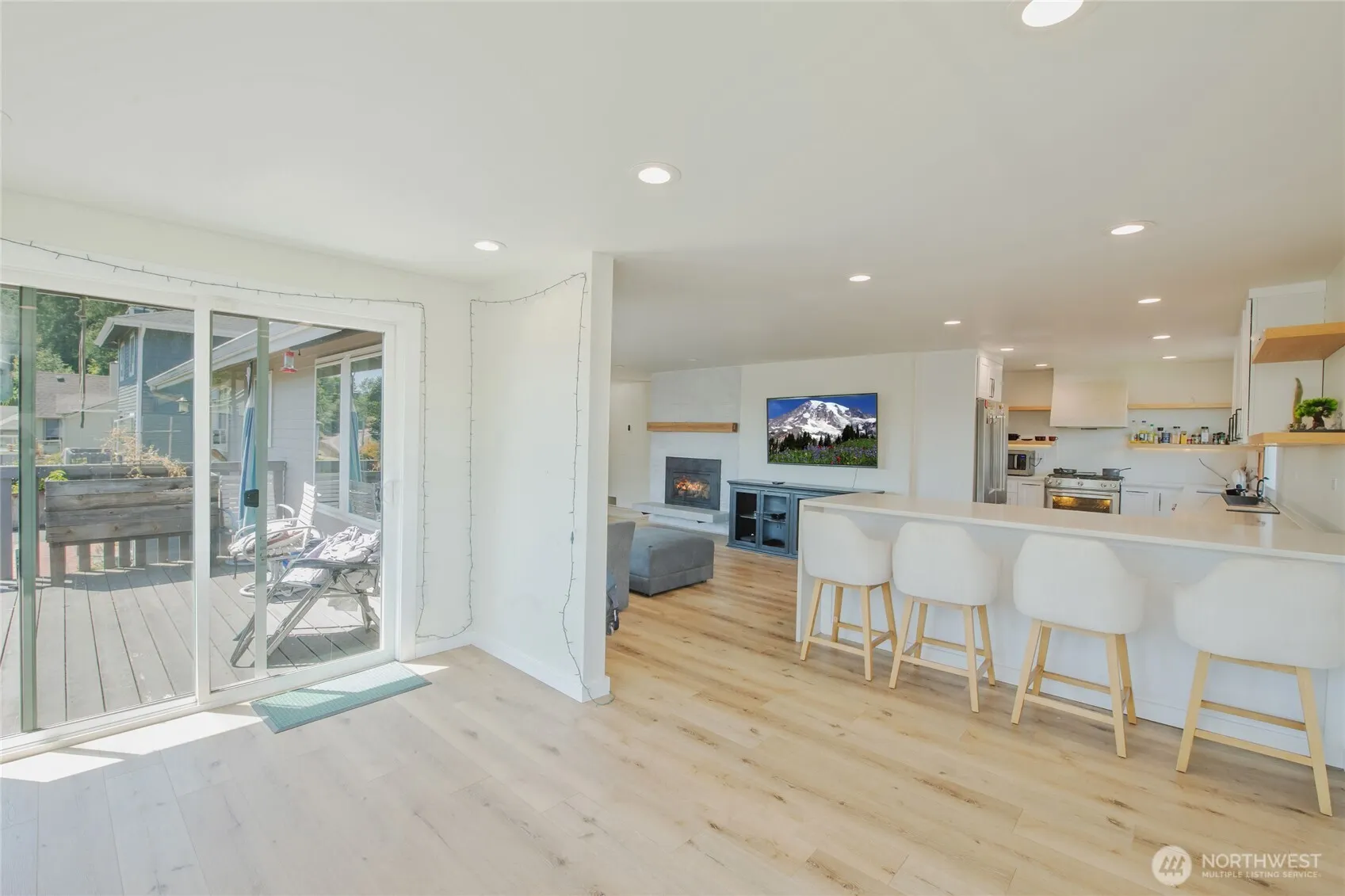 25312 42nd Place S, Kent, WA 98032