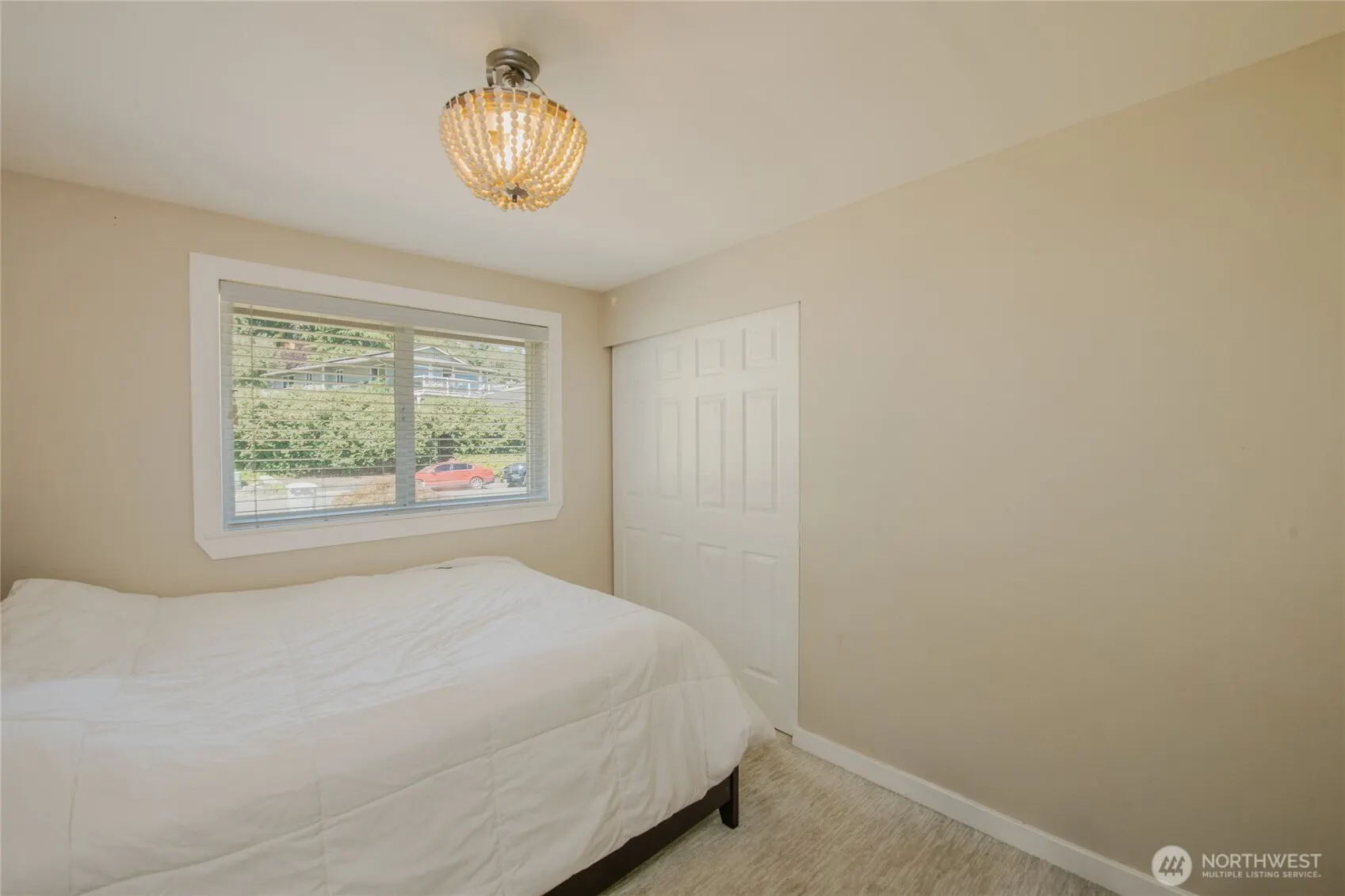 25312 42nd Place S, Kent, WA 98032