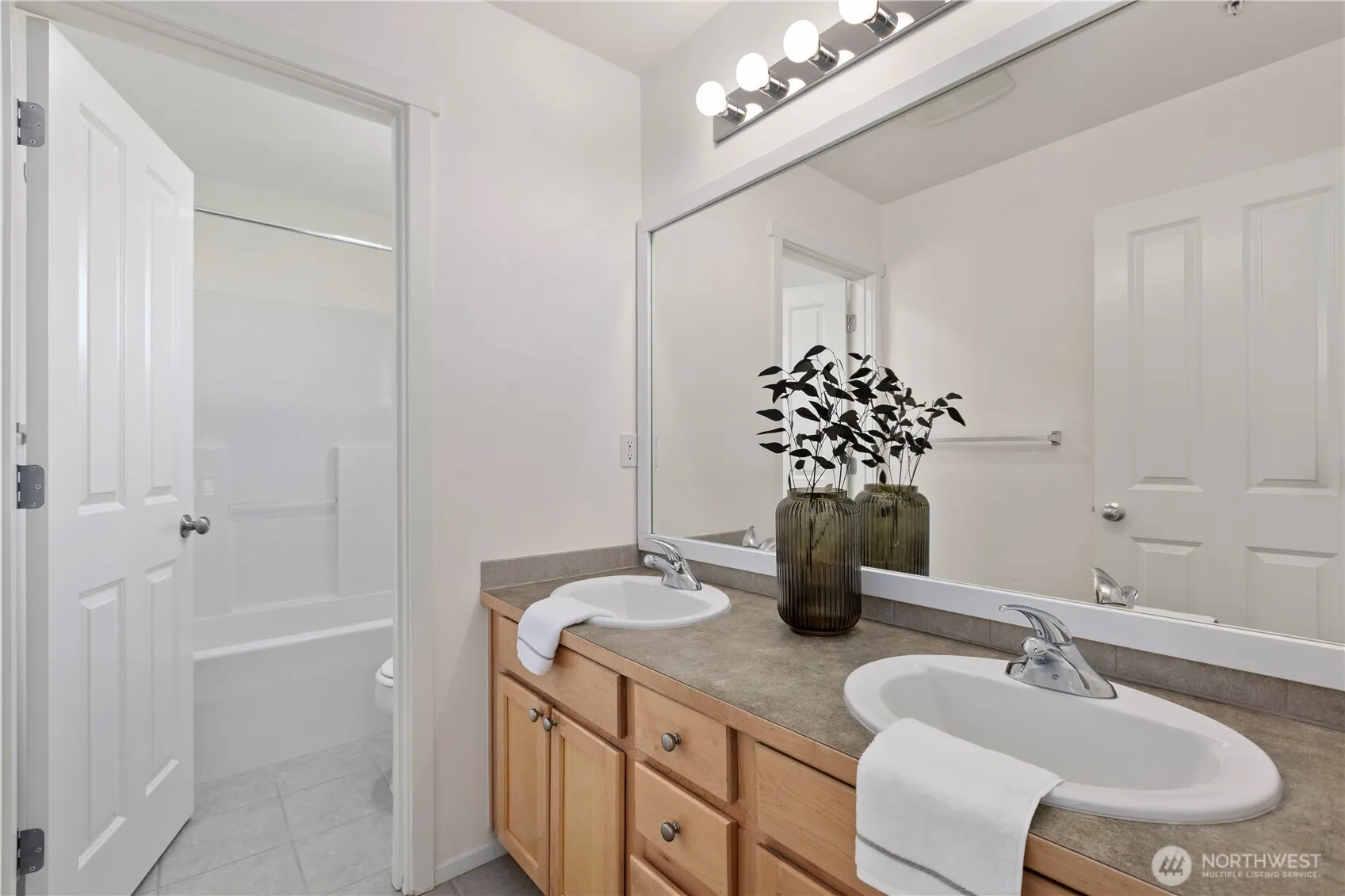 4419 S 220th Street #42, Kent, WA 98032-1316