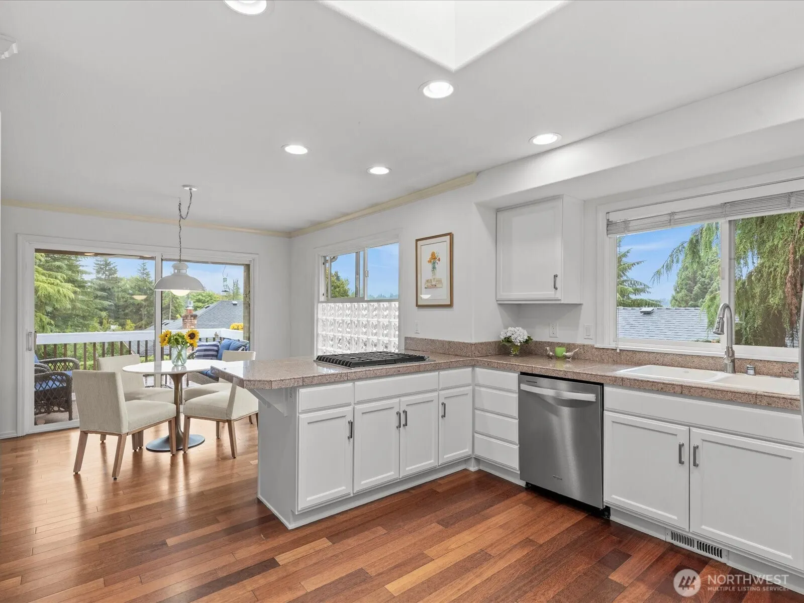 9206 NE 126th Place , Kirkland, WA 98034