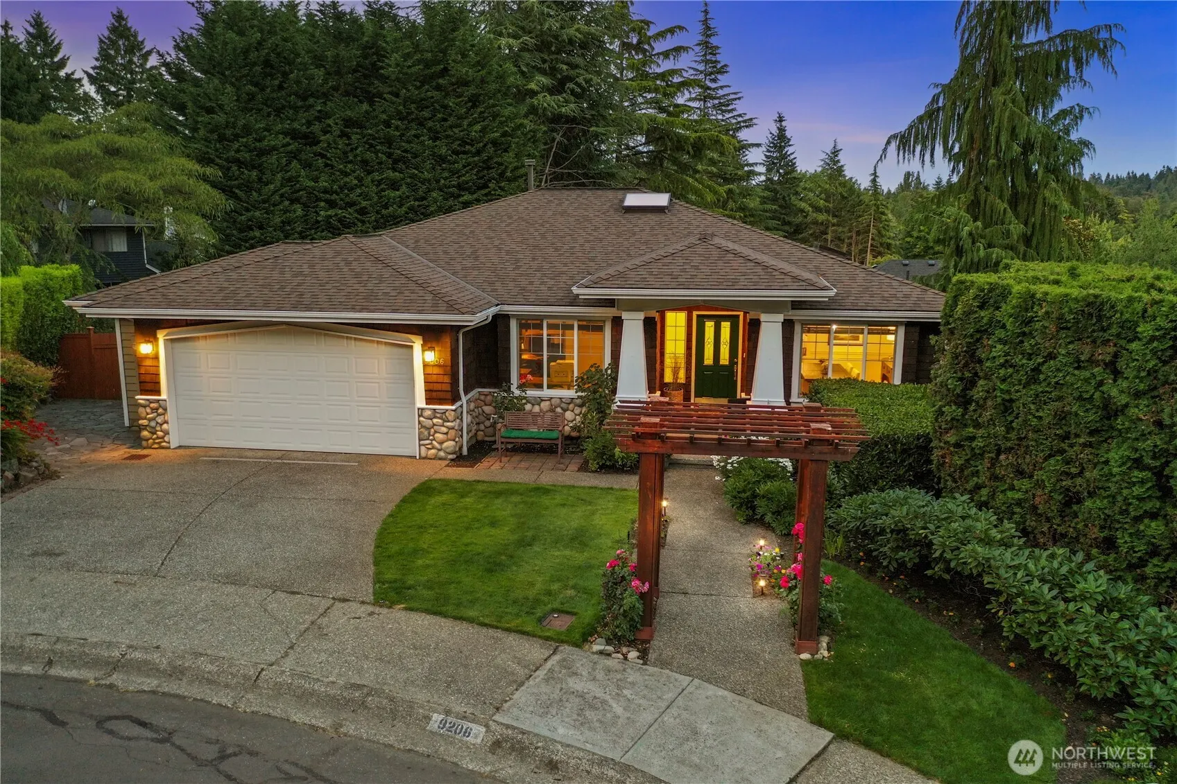 9206 NE 126th Place , Kirkland, WA 98034