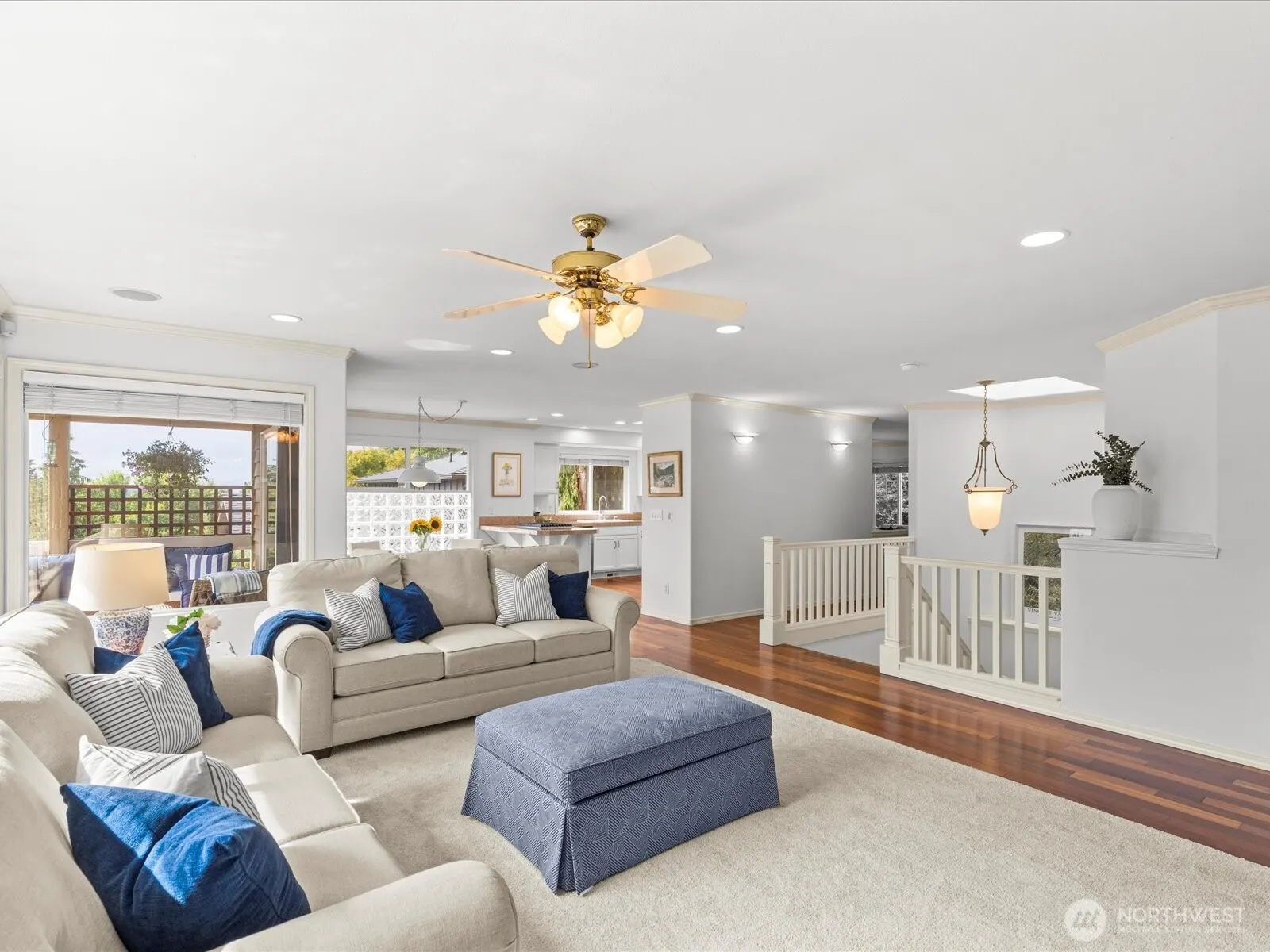 9206 NE 126th Place , Kirkland, WA 98034