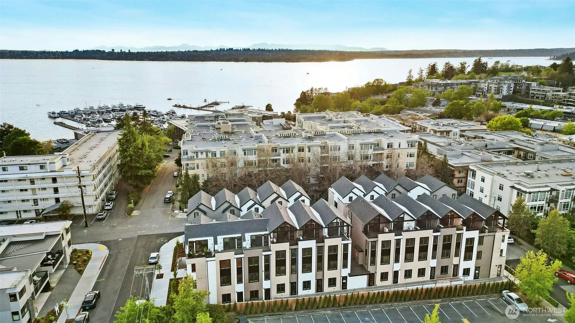 118 C 2nd Street S, Kirkland, WA 98033