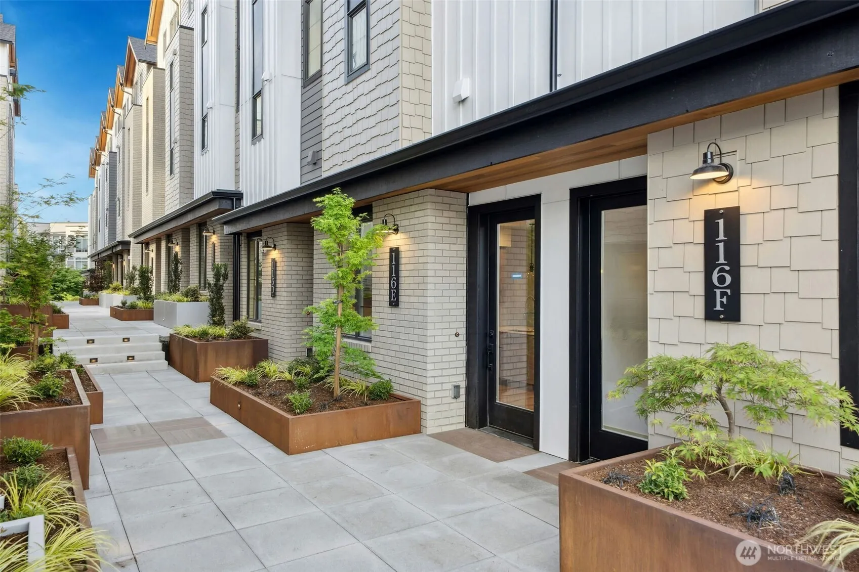 118 C 2nd Street S, Kirkland, WA 98033
