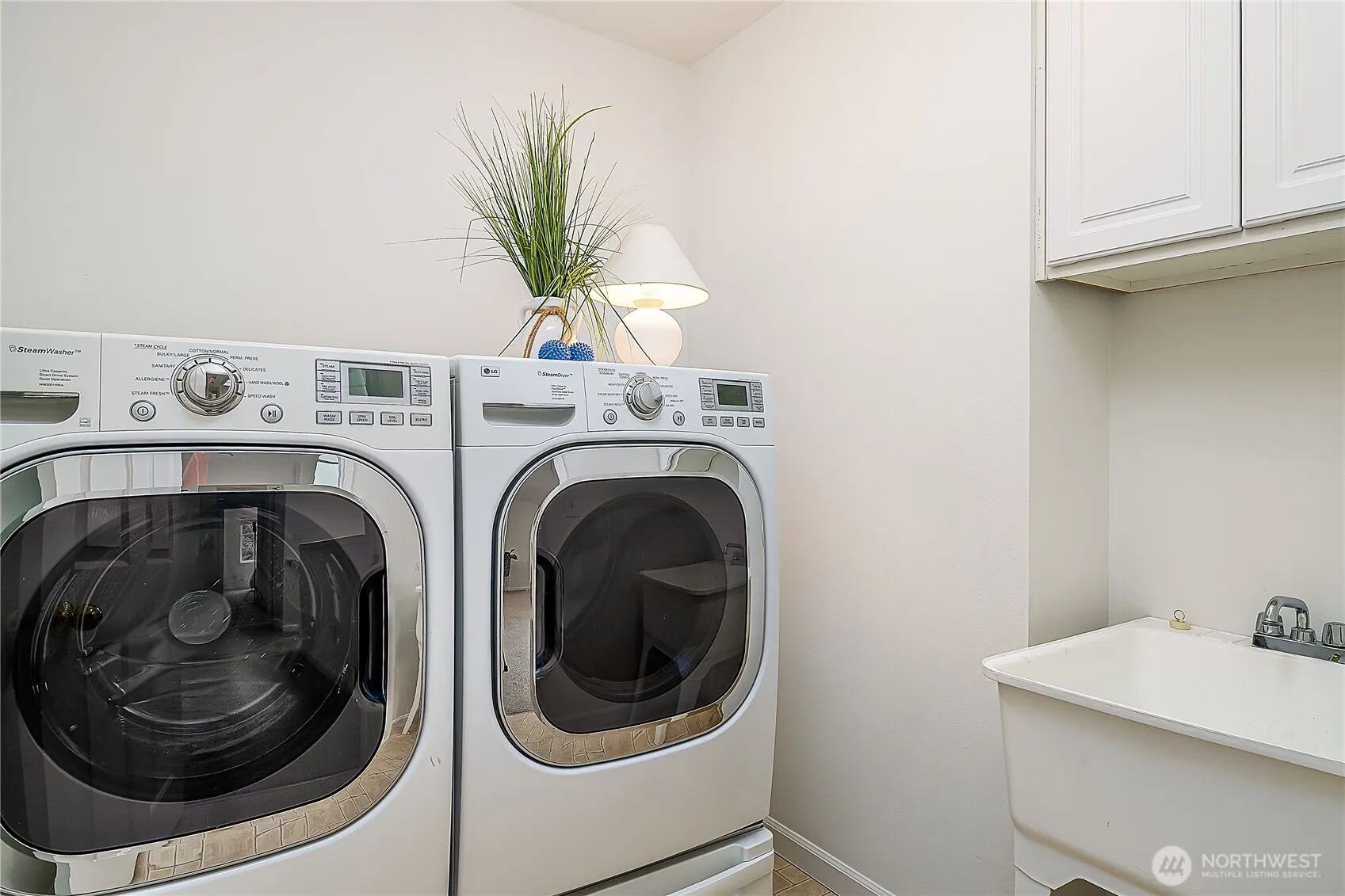 17121 3rd Place W, Bothell, WA 98012