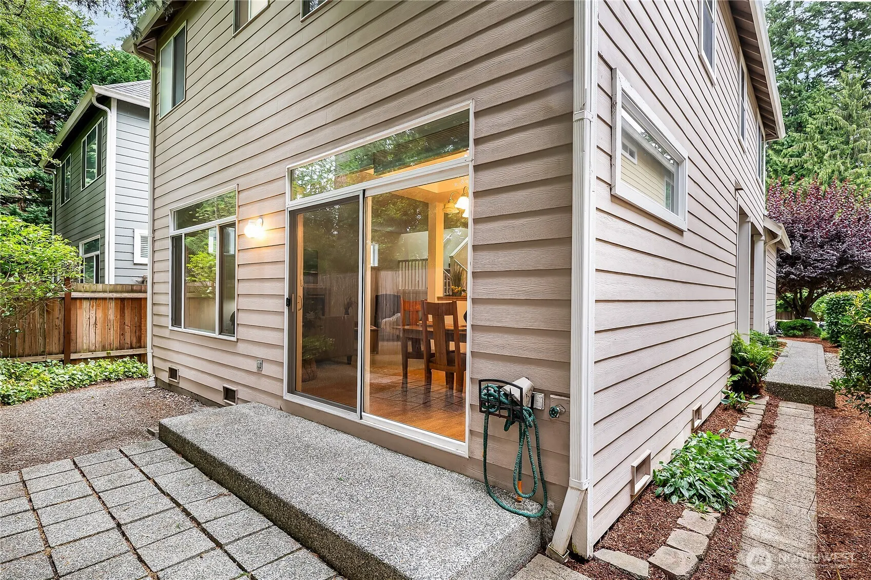 17121 3rd Place W, Bothell, WA 98012