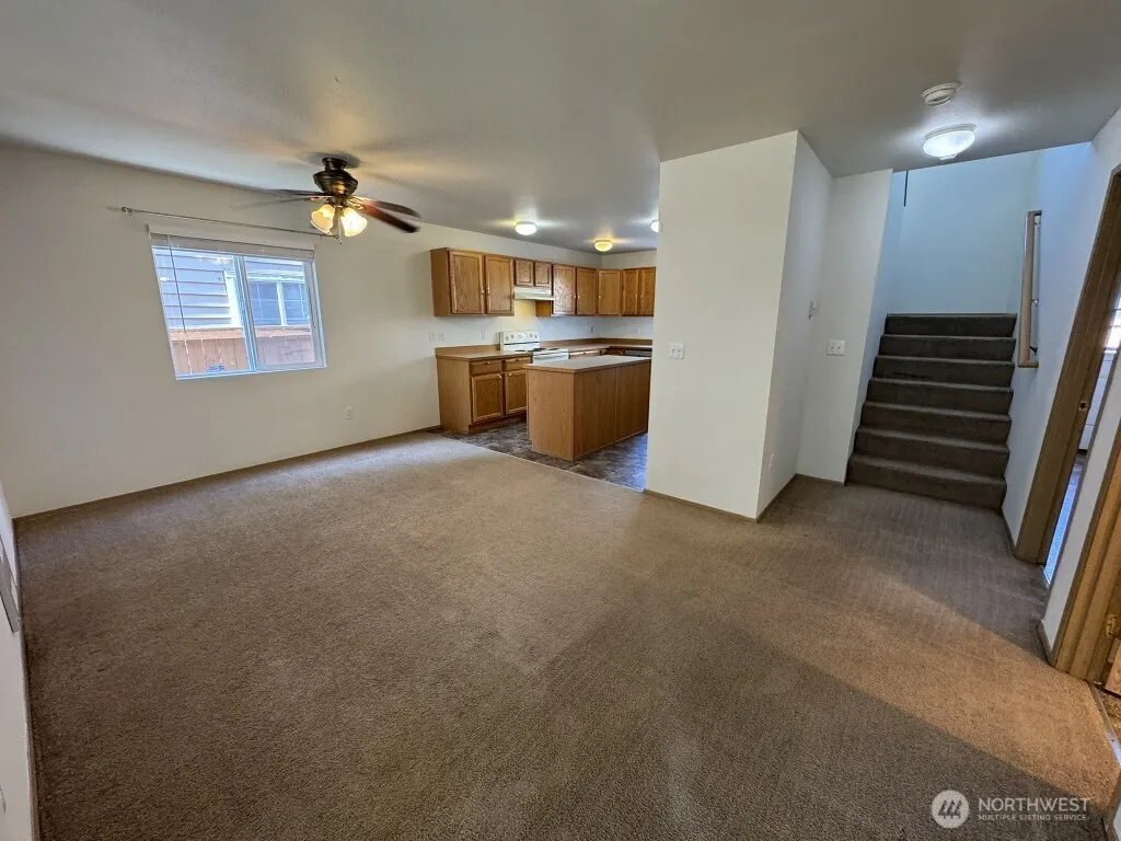22324 NE 100th Way , Redmond, WA 98053