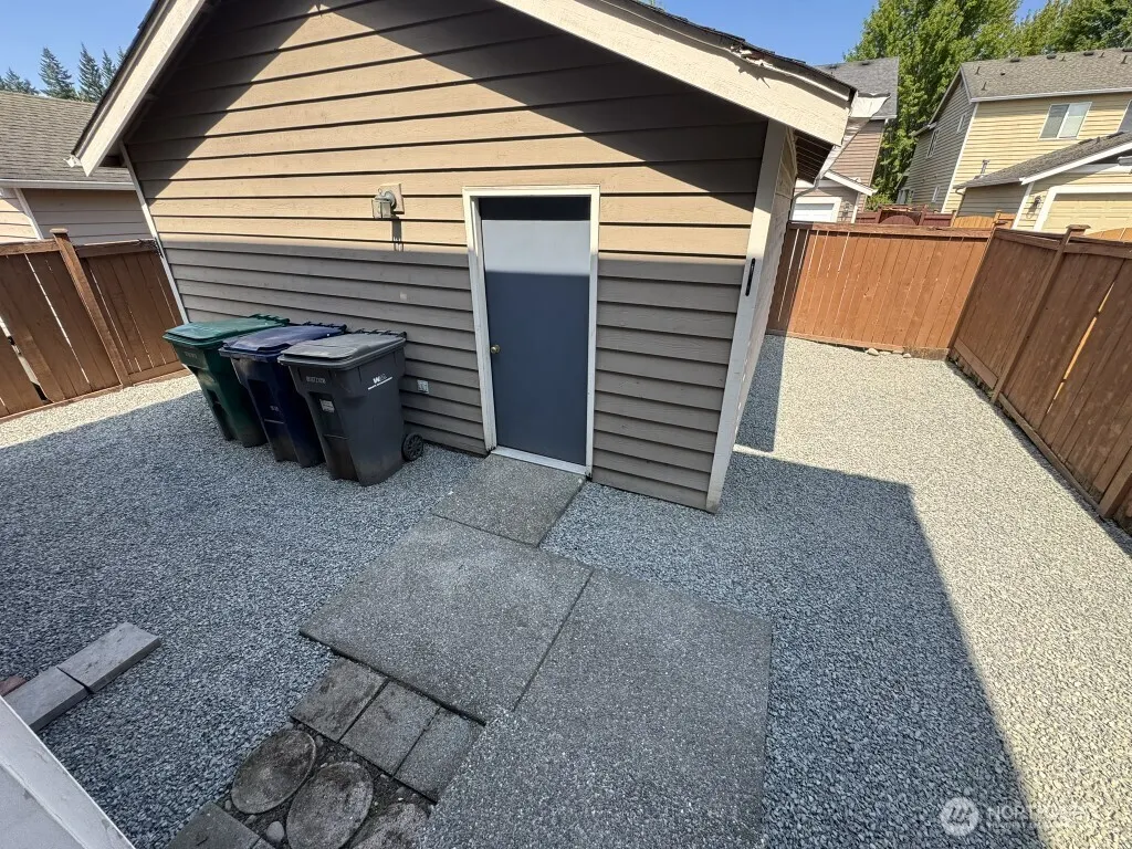 22324 NE 100th Way , Redmond, WA 98053
