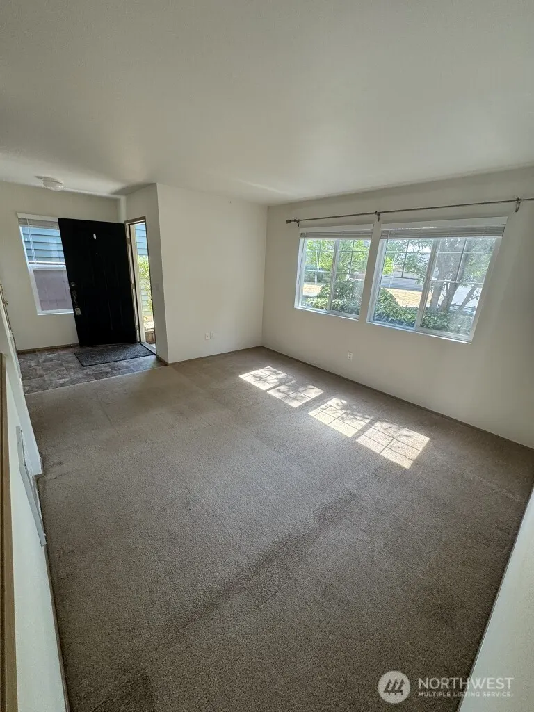22324 NE 100th Way , Redmond, WA 98053