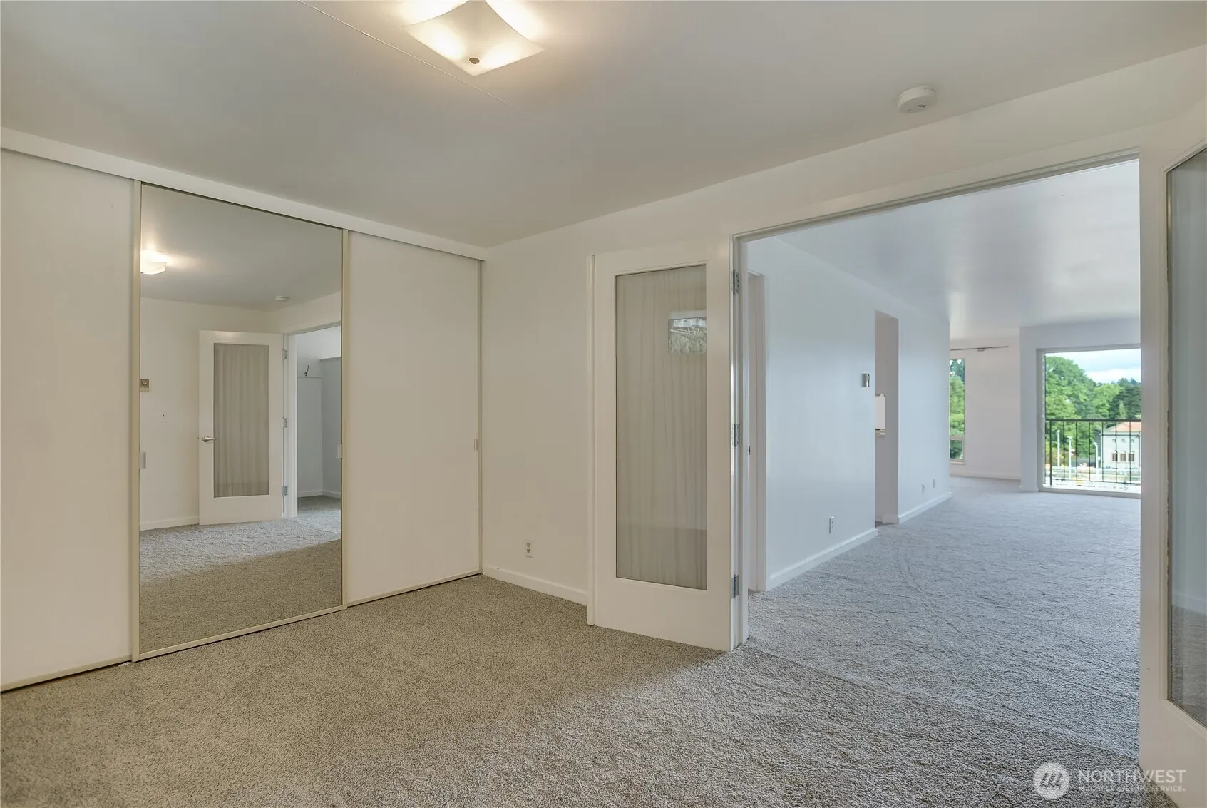 3200 W Commodore Way #304, Seattle, WA 98199