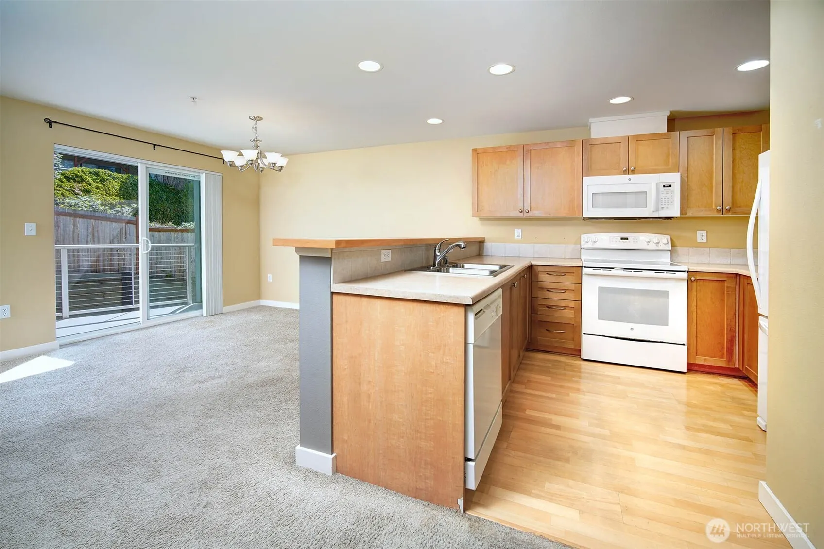11920 98th Avenue NE #205, Kirkland, WA 98034