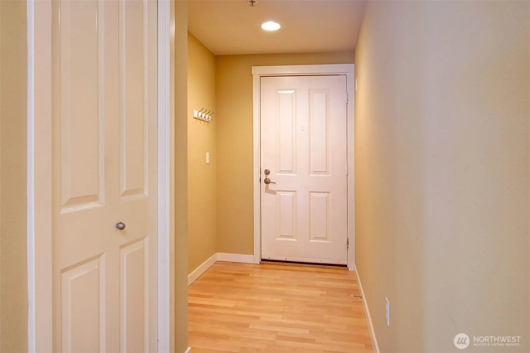 11920 98th Avenue NE #205, Kirkland, WA 98034