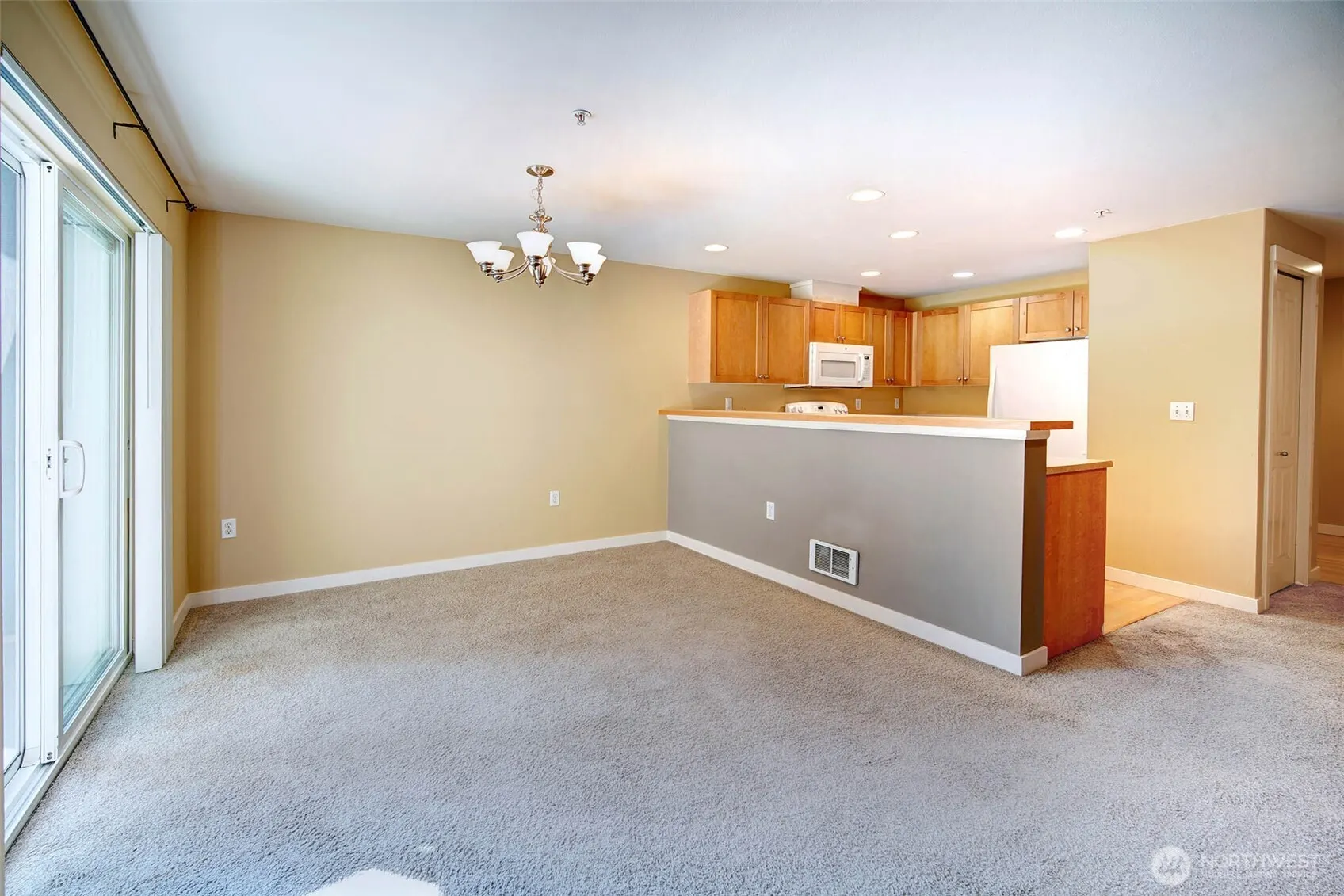 11920 98th Avenue NE #205, Kirkland, WA 98034