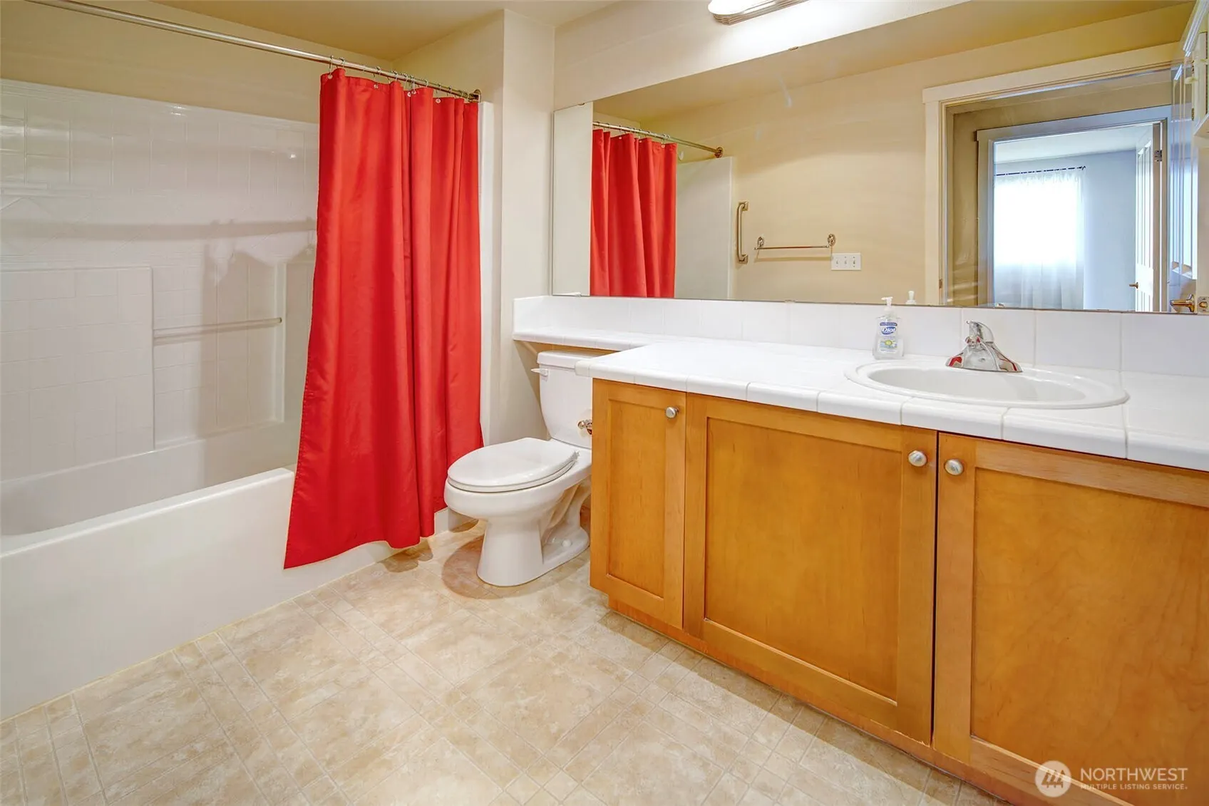 11920 98th Avenue NE #205, Kirkland, WA 98034