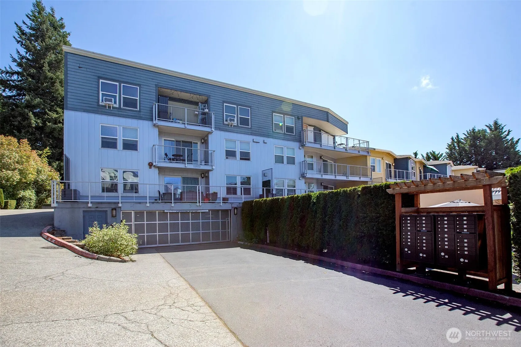 11920 98th Avenue NE #205, Kirkland, WA 98034