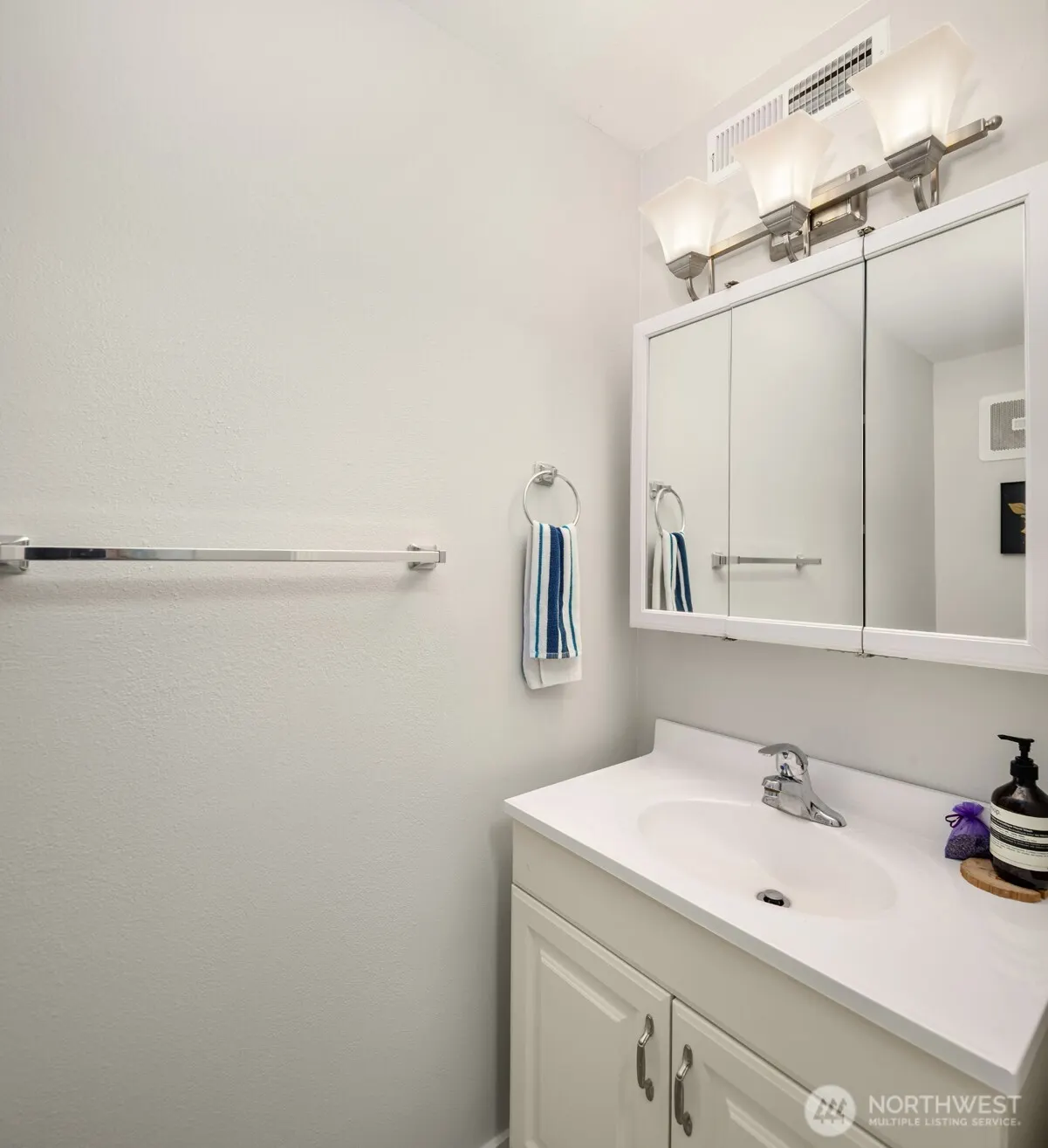 6356 138th Avenue NE #213, Redmond, WA 98052