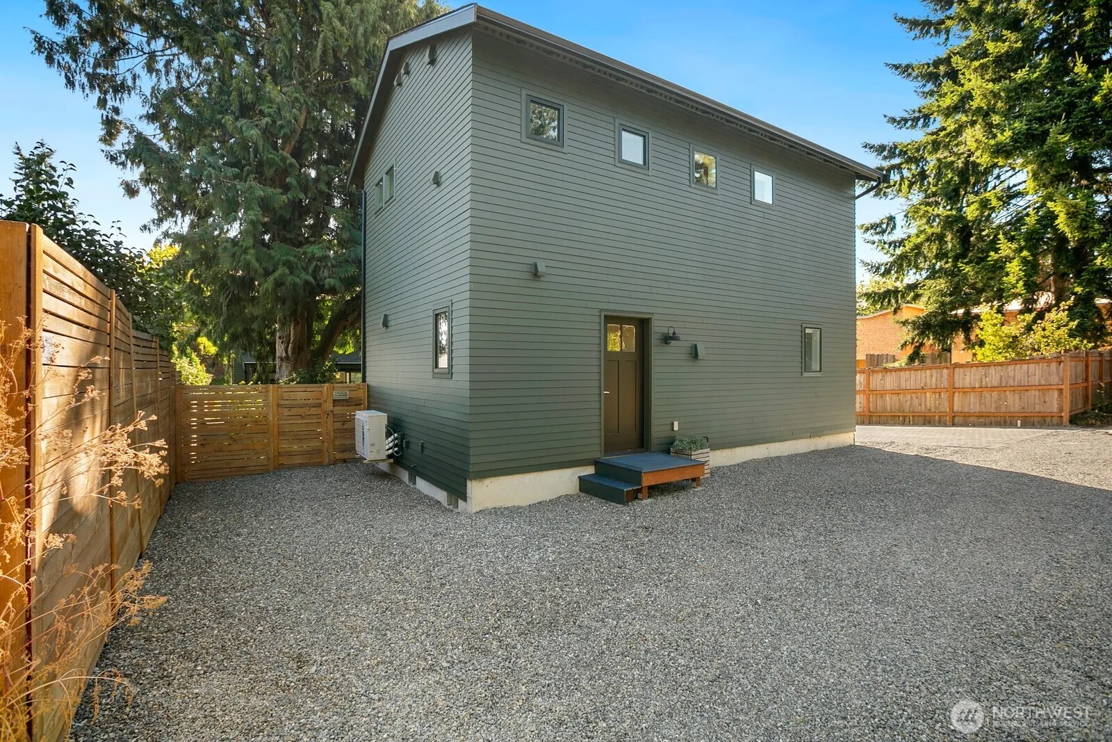 10421 41st Avenue SW, Seattle, WA 98146