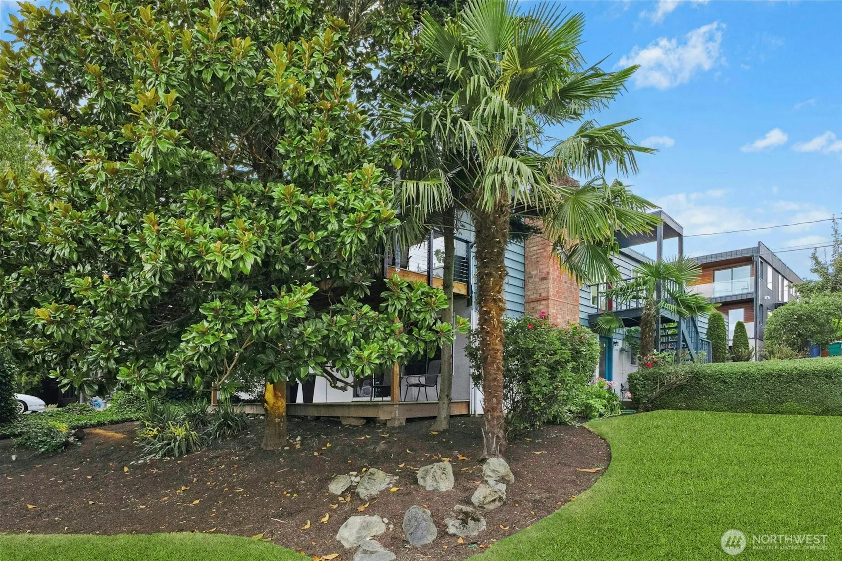 505 3rd Street , Kirkland, WA 98033-6216