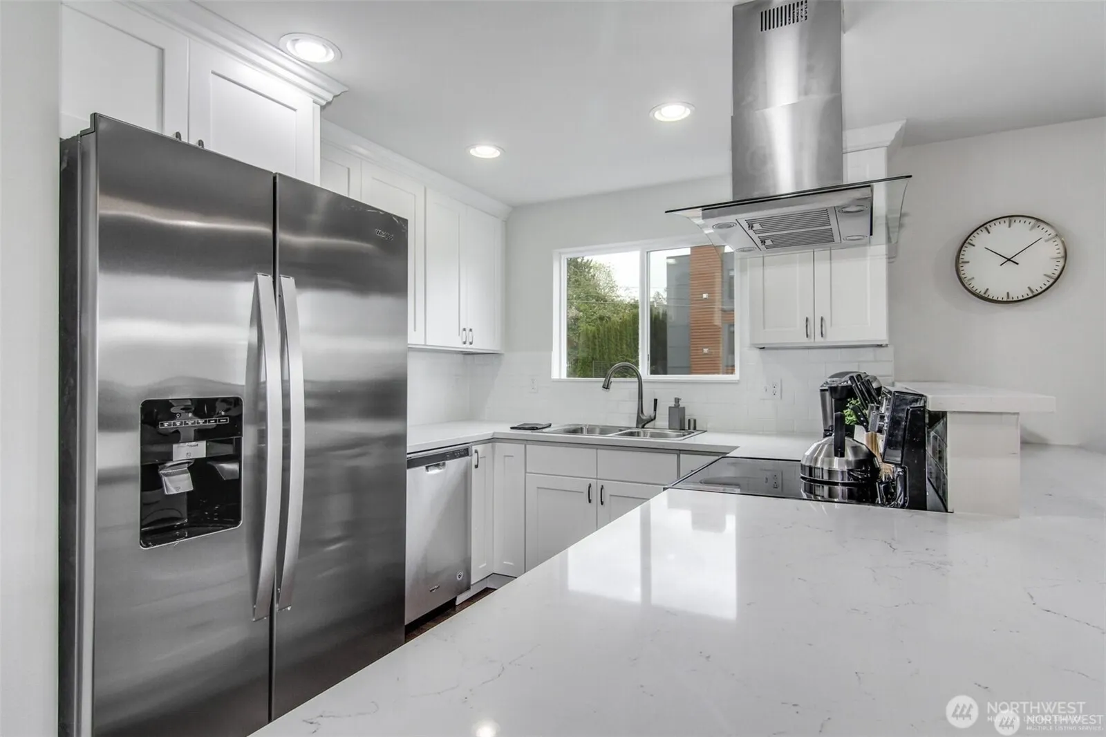 505 3rd Street , Kirkland, WA 98033-6216