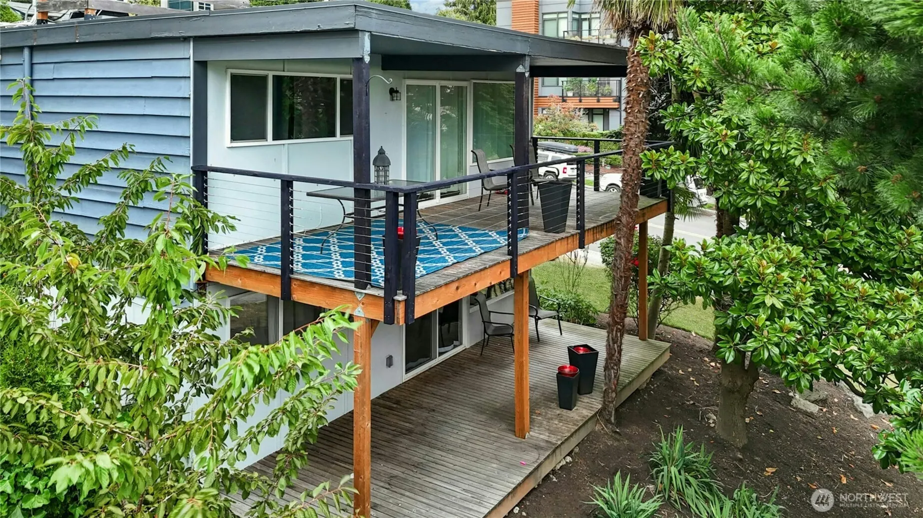 505 3rd Street , Kirkland, WA 98033-6216
