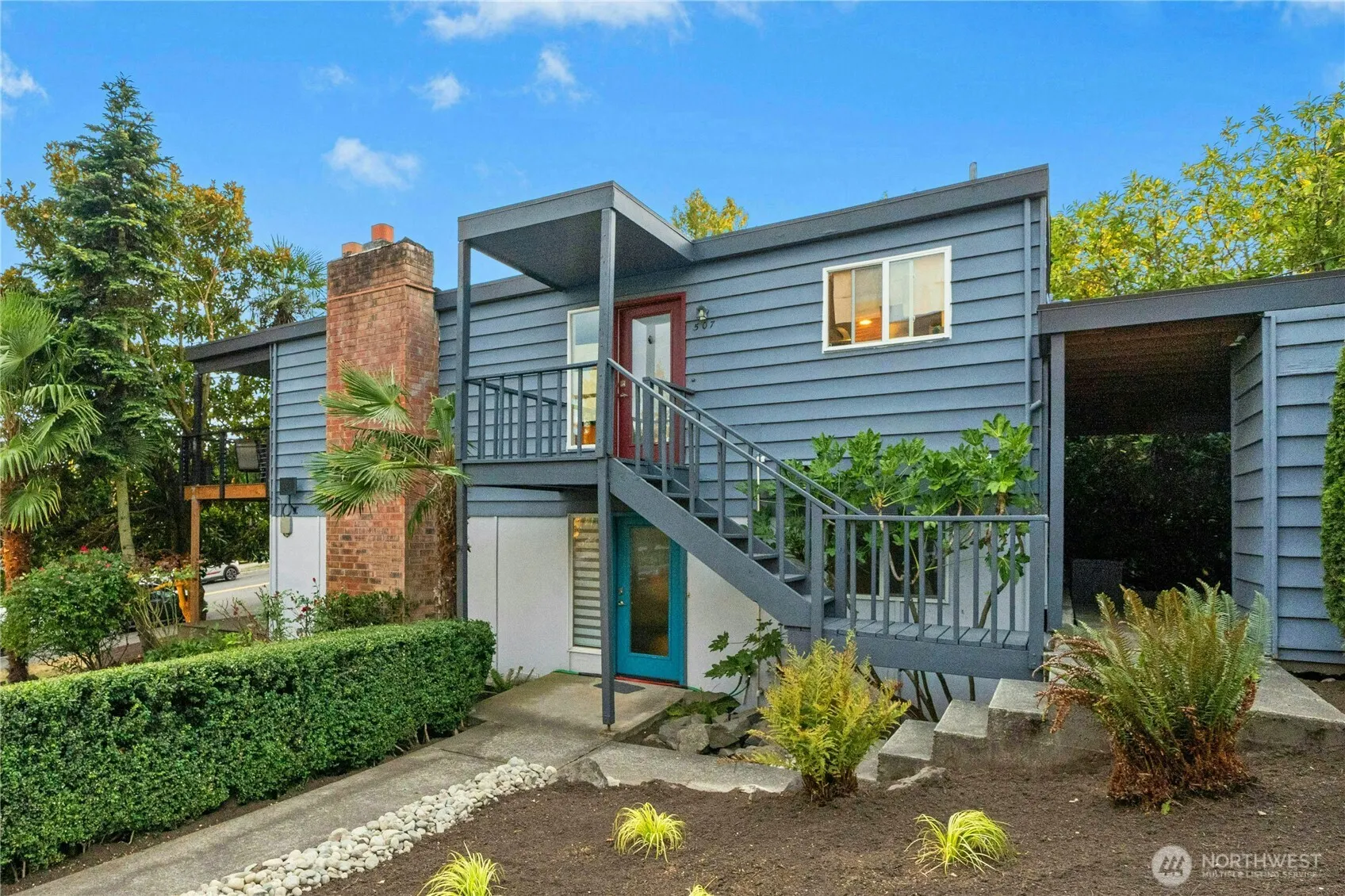 505 3rd Street , Kirkland, WA 98033-6216