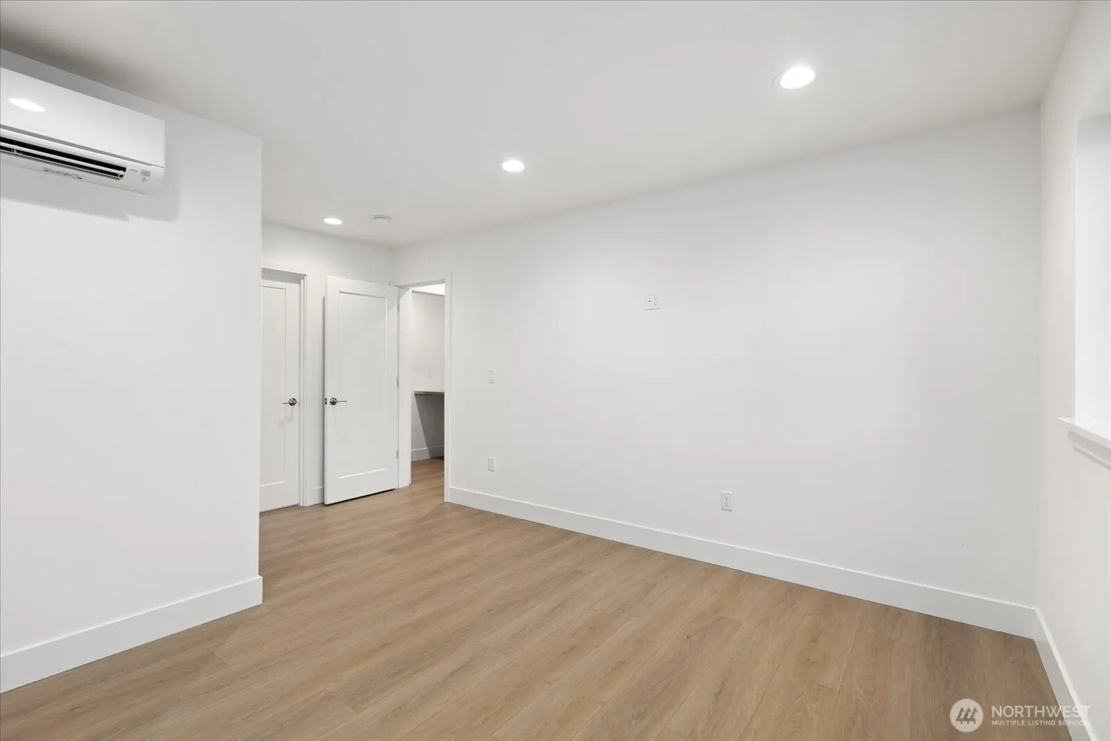 2349 NE 127 Street #B, Seattle, WA 98125