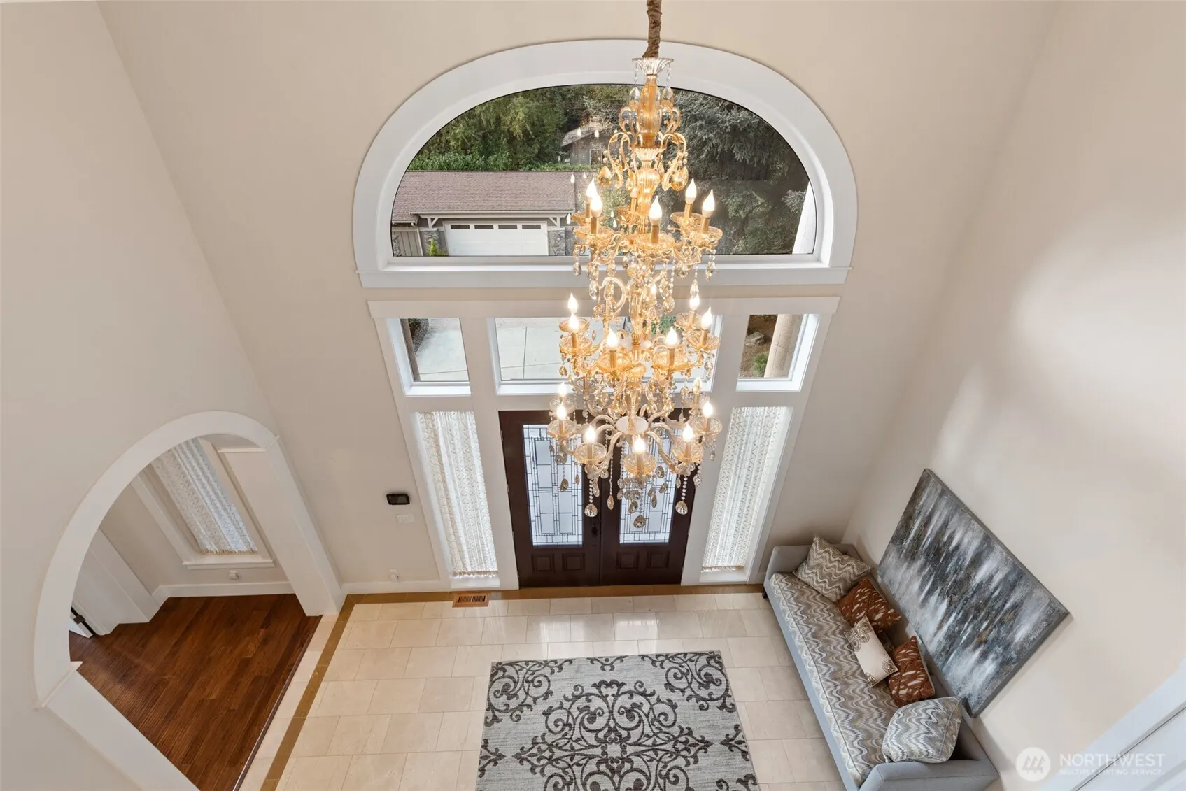 9426 Lake Washington Boulevard NE, Bellevue, WA 98004
