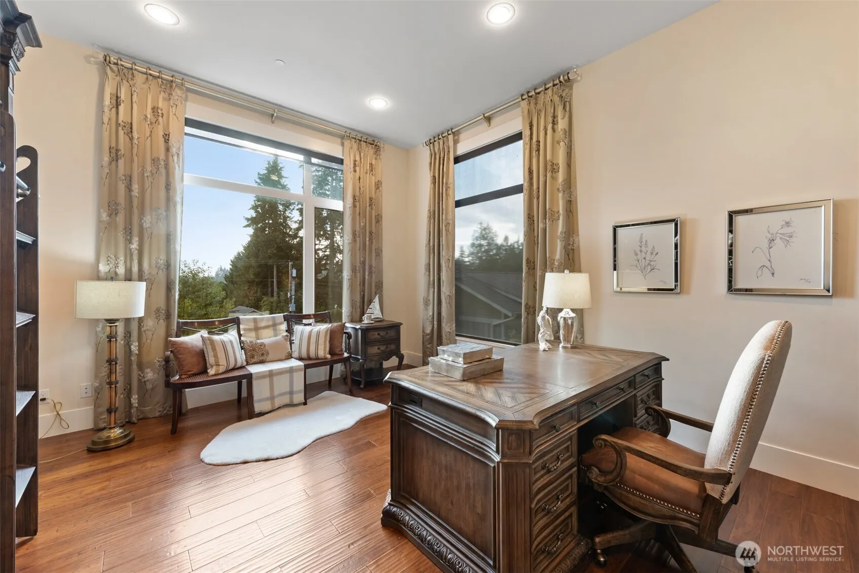 9426 Lake Washington Boulevard NE, Bellevue, WA 98004
