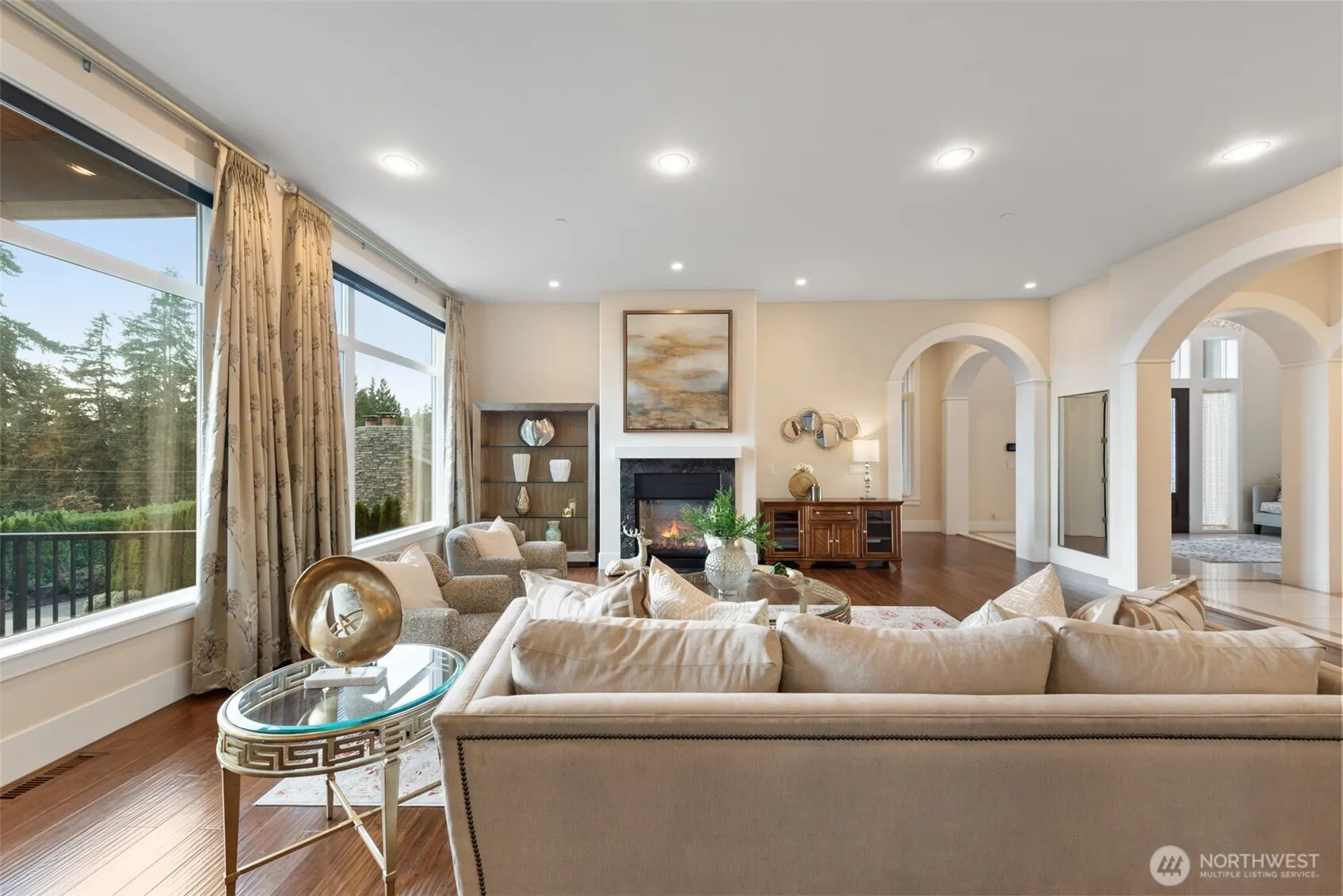 9426 Lake Washington Boulevard NE, Bellevue, WA 98004