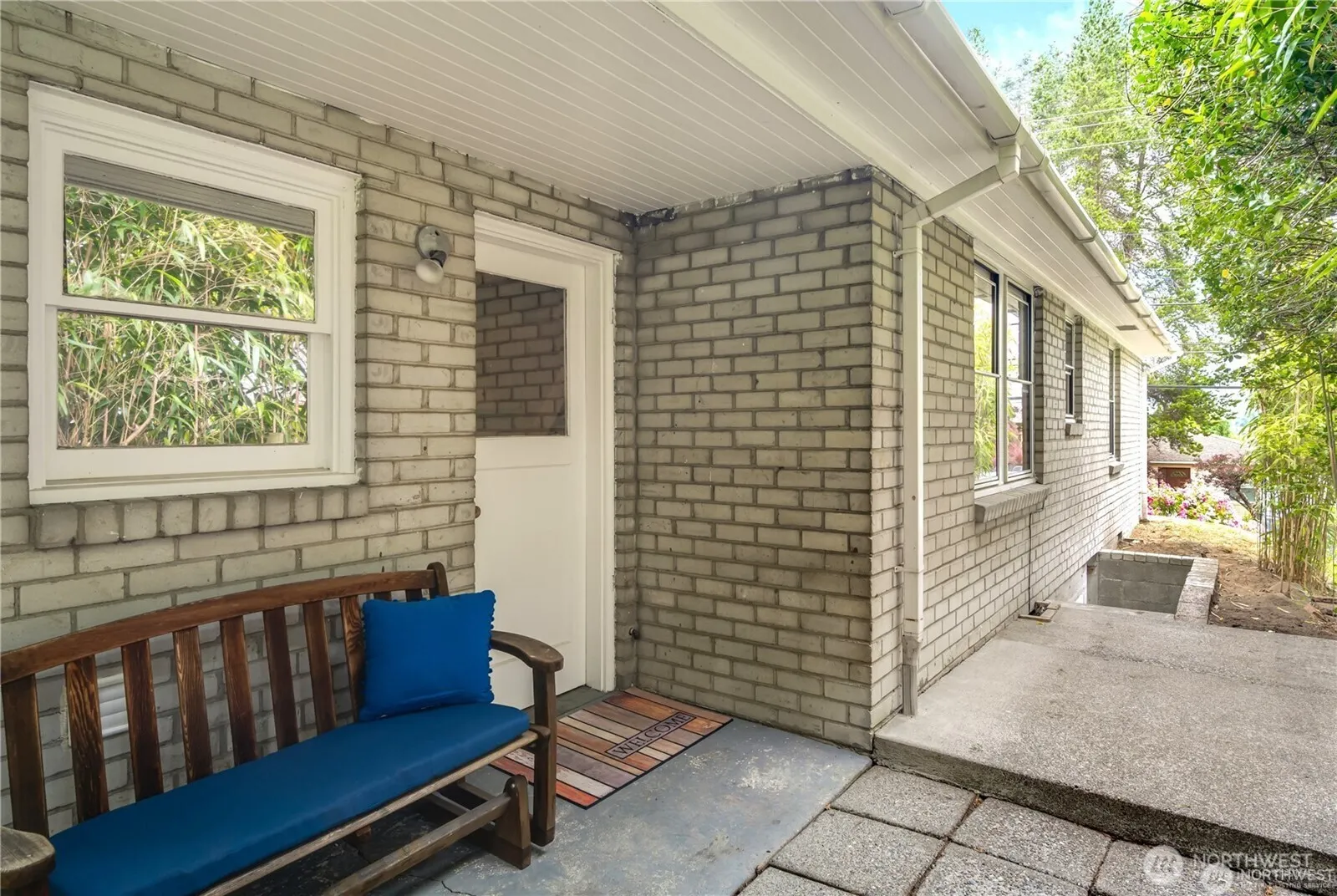 4052 Williams Avenue W, Seattle, WA 98199