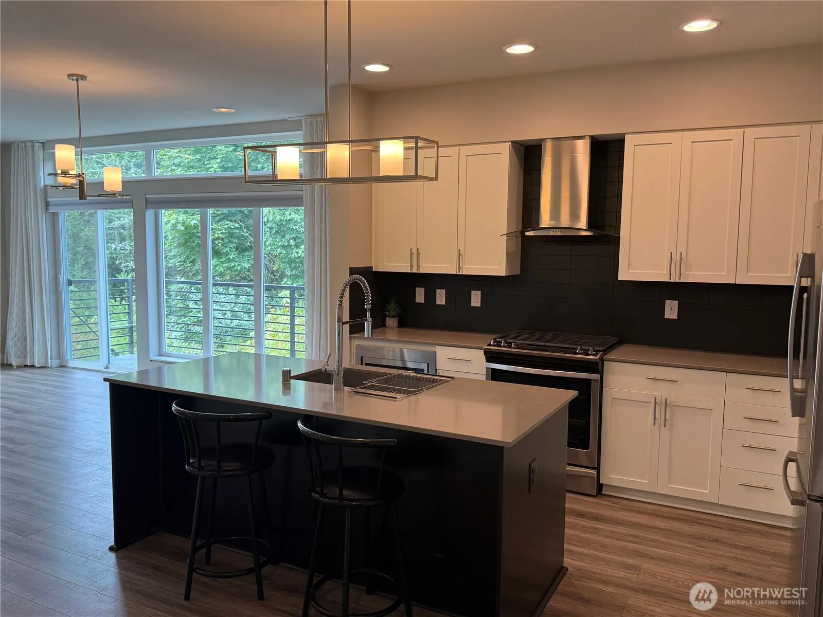 1593 139th Court NE #16, Bellevue, WA 98005-4257