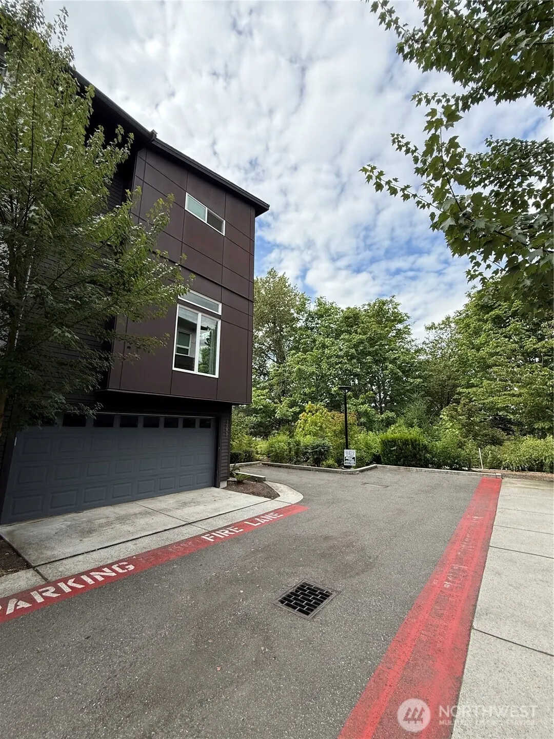 1593 139th Court NE #16, Bellevue, WA 98005-4257
