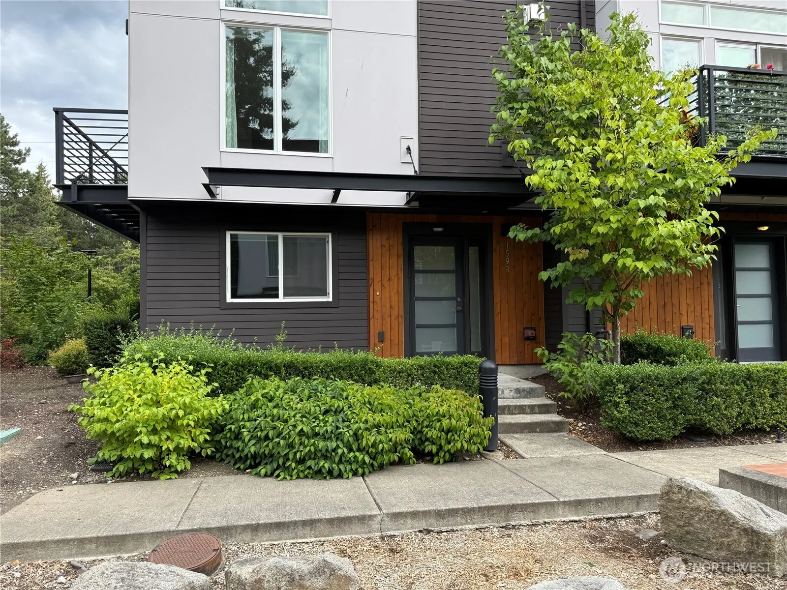 1593 139th Court NE #16, Bellevue, WA 98005-4257