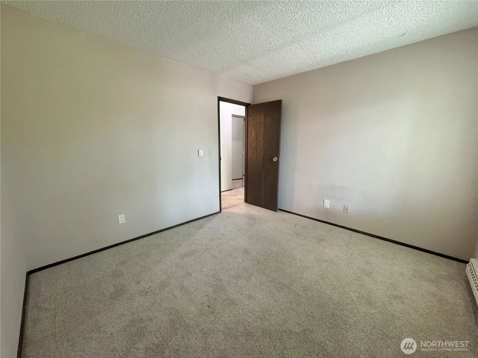 14620 NE 32nd Street #F17, Bellevue, WA 98007