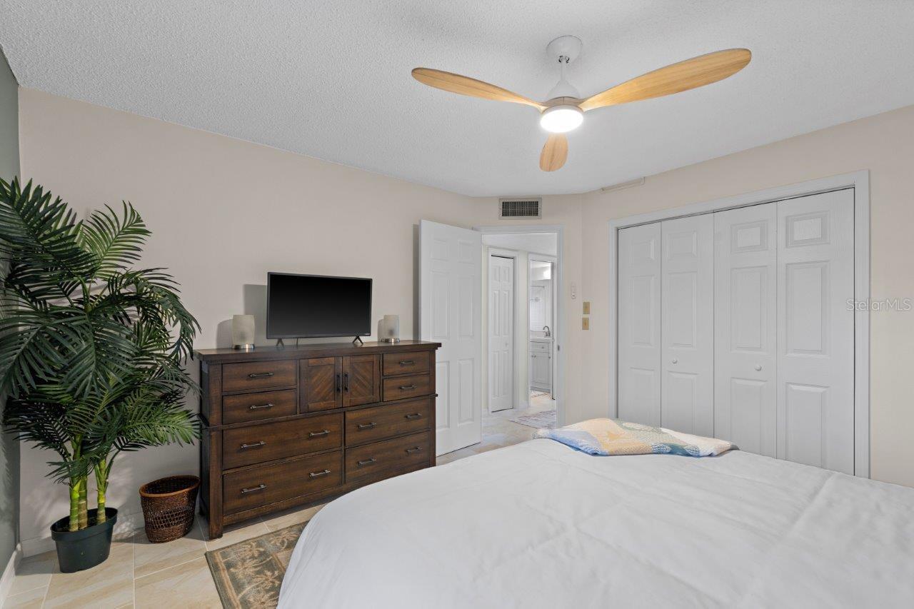 1 QUAILS RUN BLVD #5, #5
